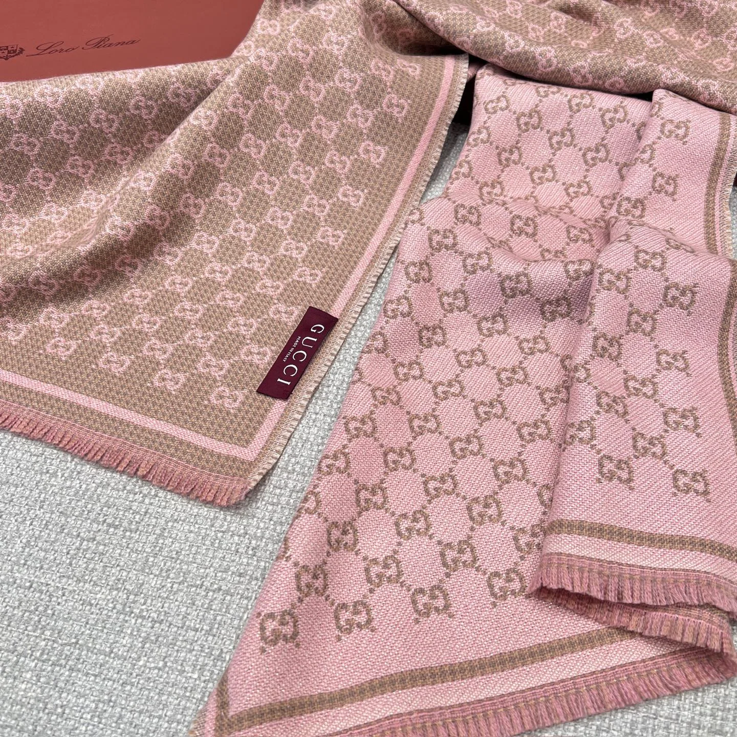 Шарфы Gucci 17992007