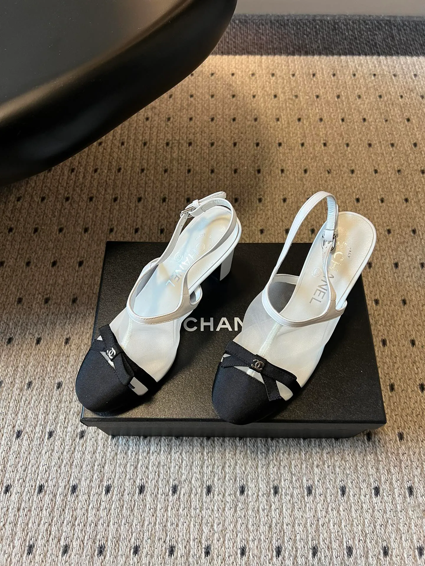 Босоножки Женские Chanel 11685409