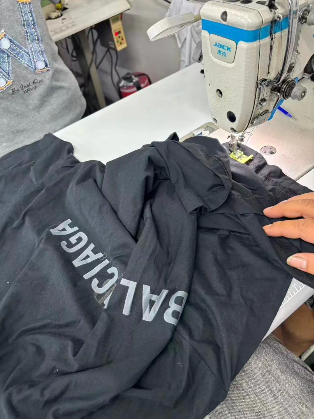 Футболки Мужские Balenciaga 13432829