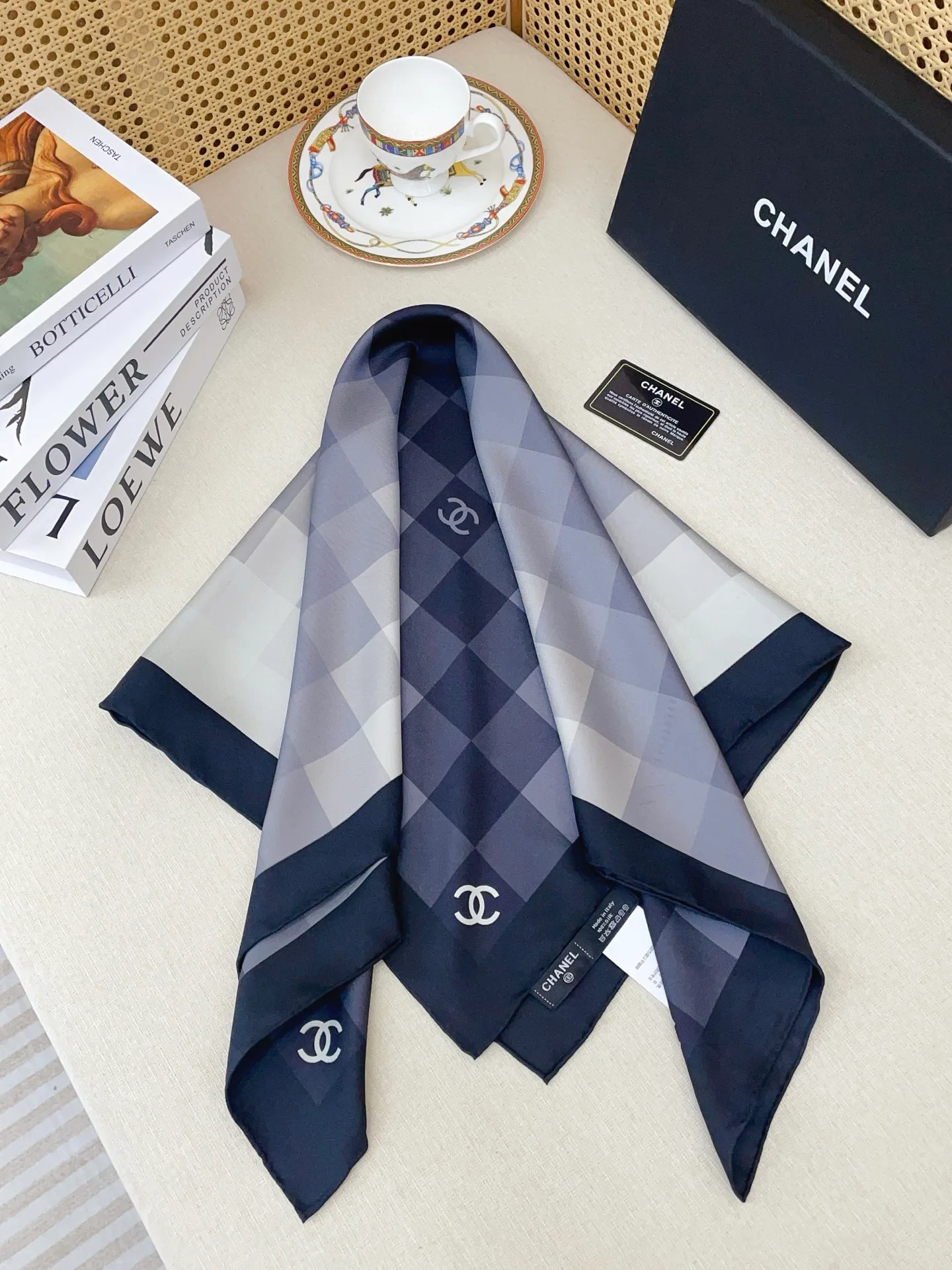 Платки Chanel 11362382