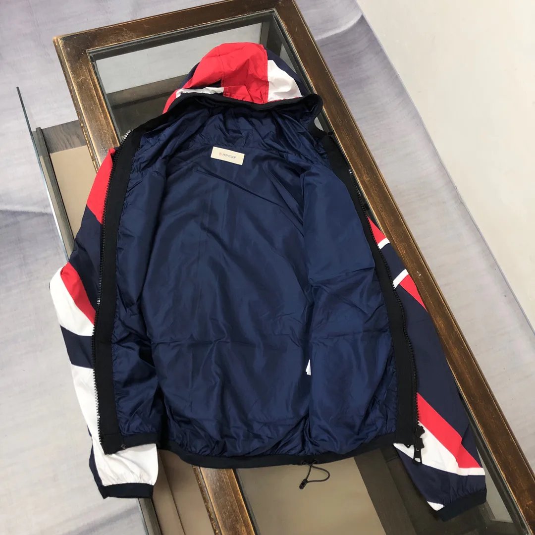 Куртки И Пуховики Мужские Moncler 13230264