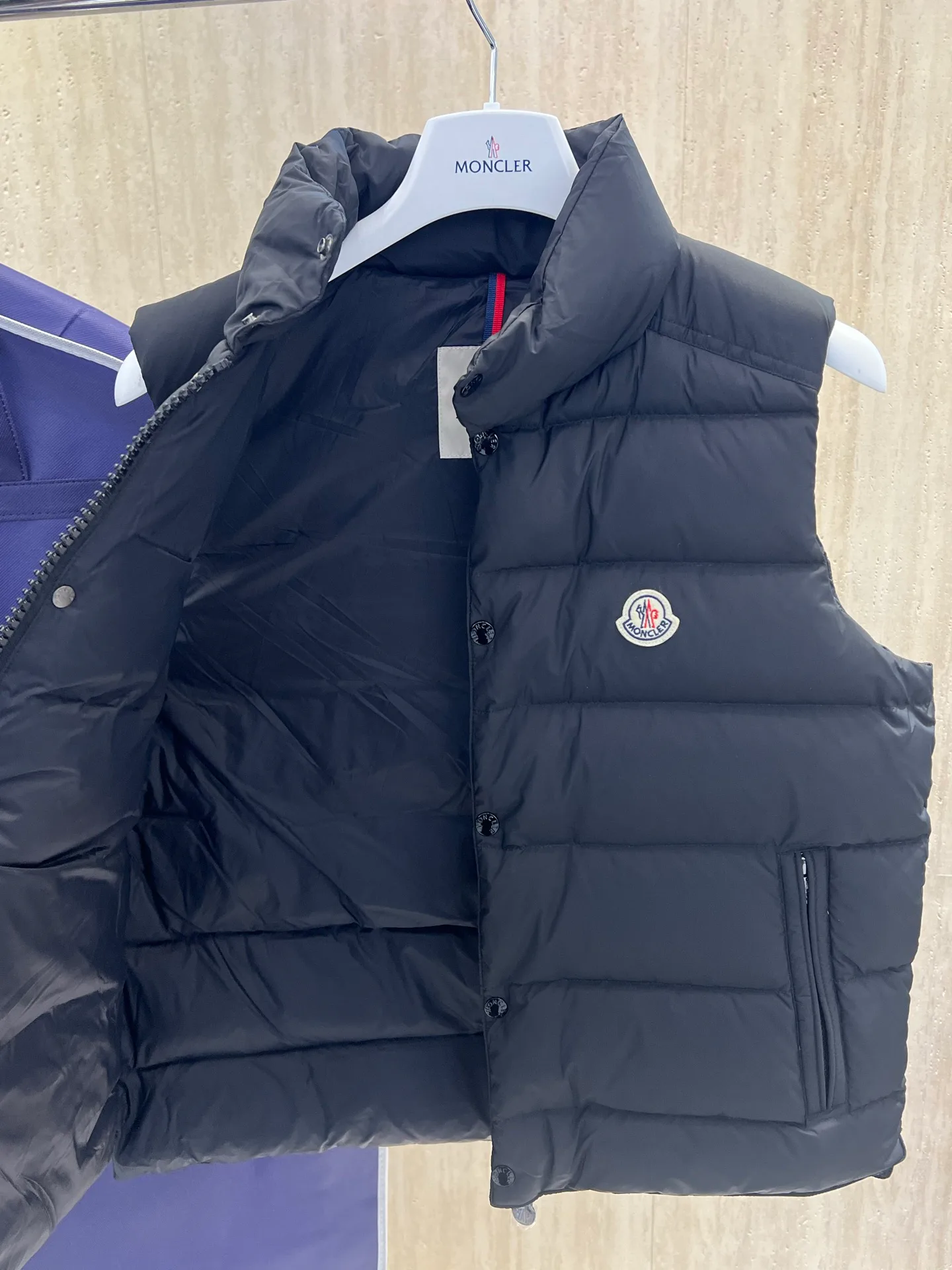 Жилеты Женские Moncler 18723376