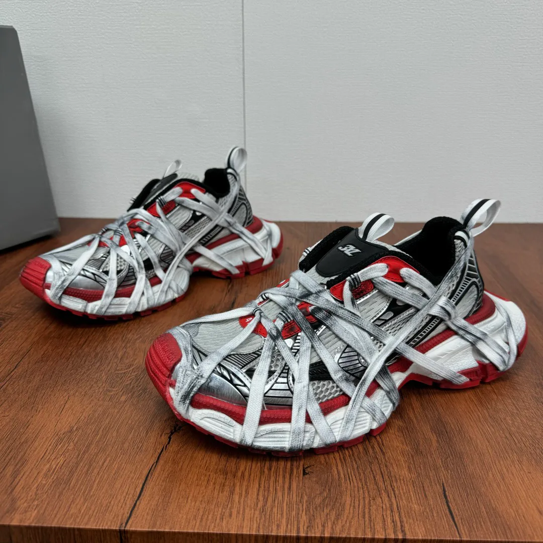 Кроссовки Женские Balenciaga 13216462