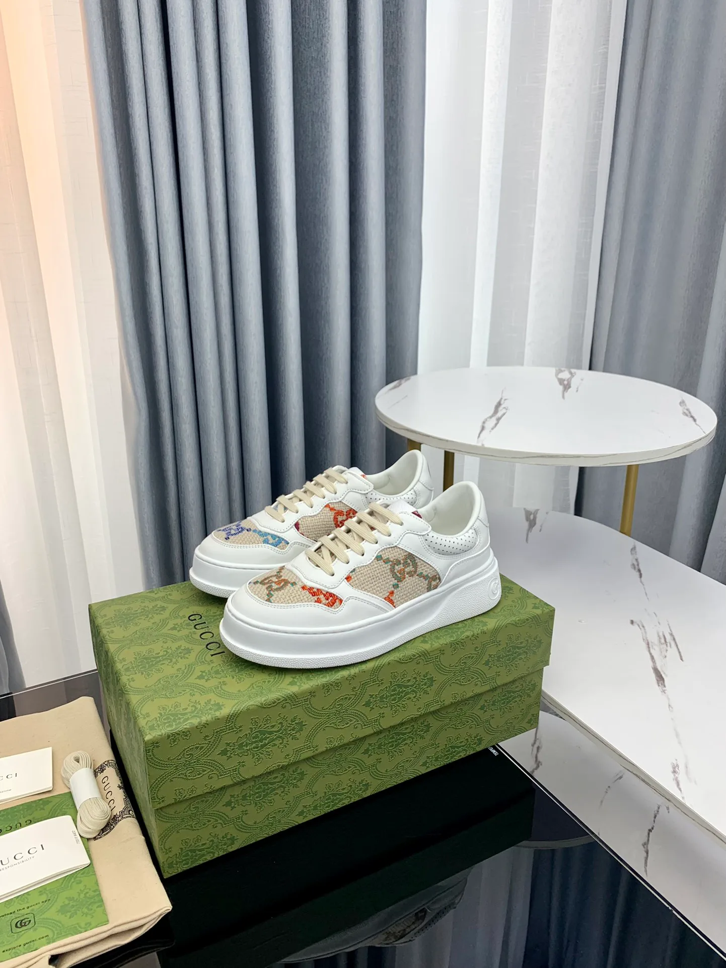 Кроссовки Женские Gucci 12227980