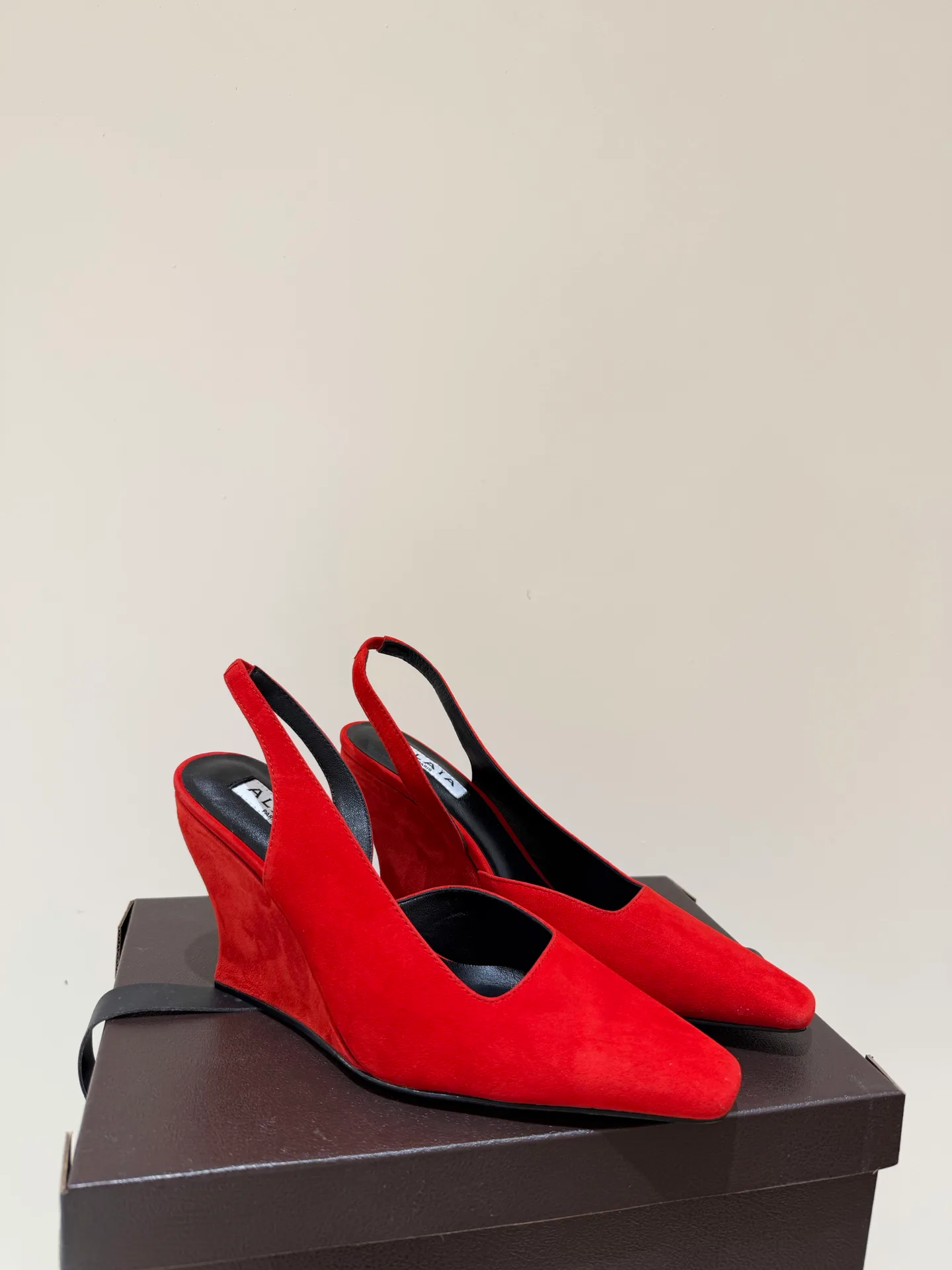 Босоножки Женские Alaia 11630901
