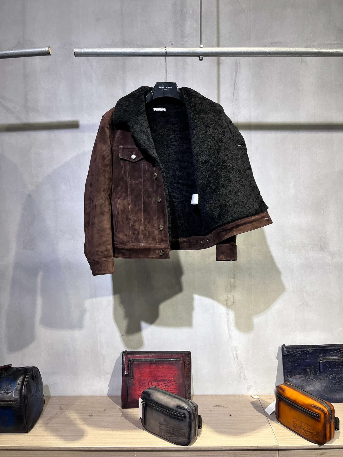 Кожаные Куртки И Дублёнки Мужские Saint Laurent 444223