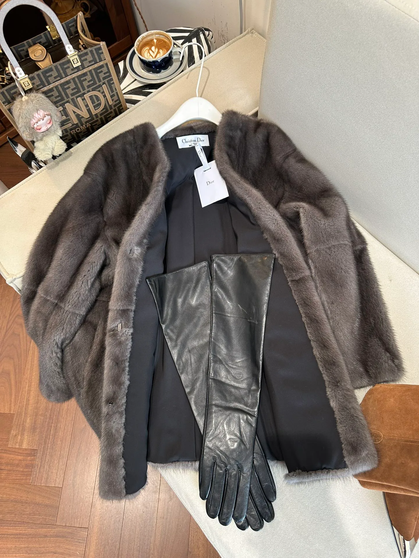 Шубы Женские Christian Dior 560983