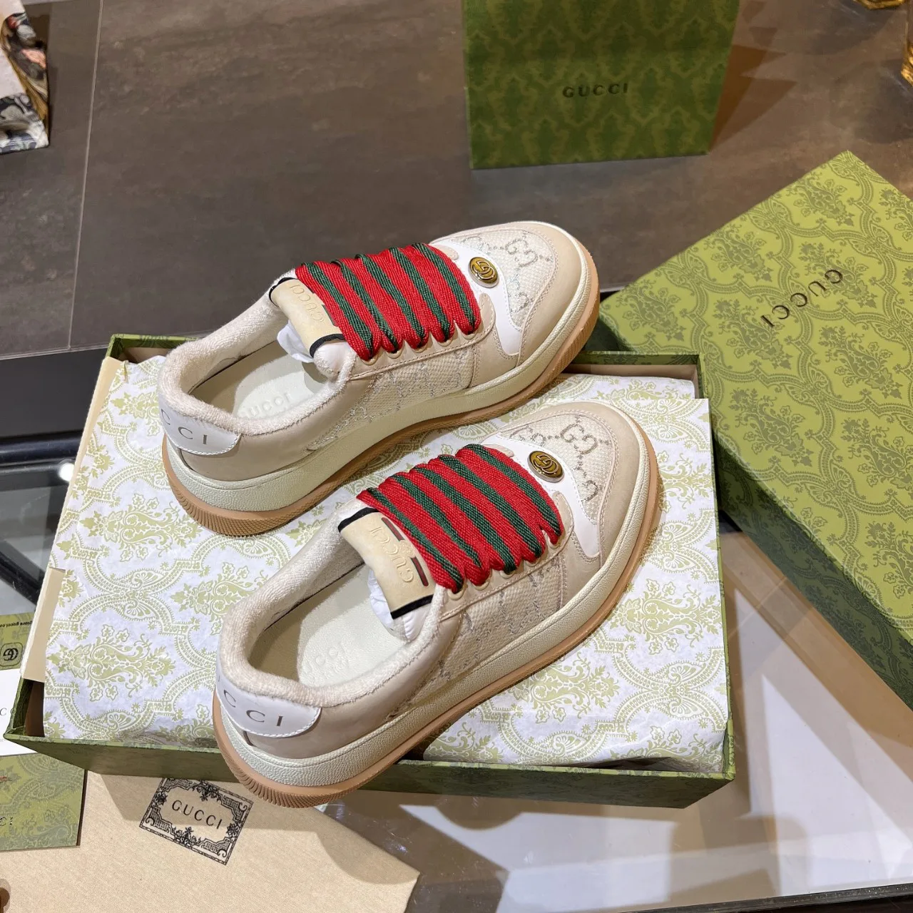 Кроссовки Женские Gucci 907443