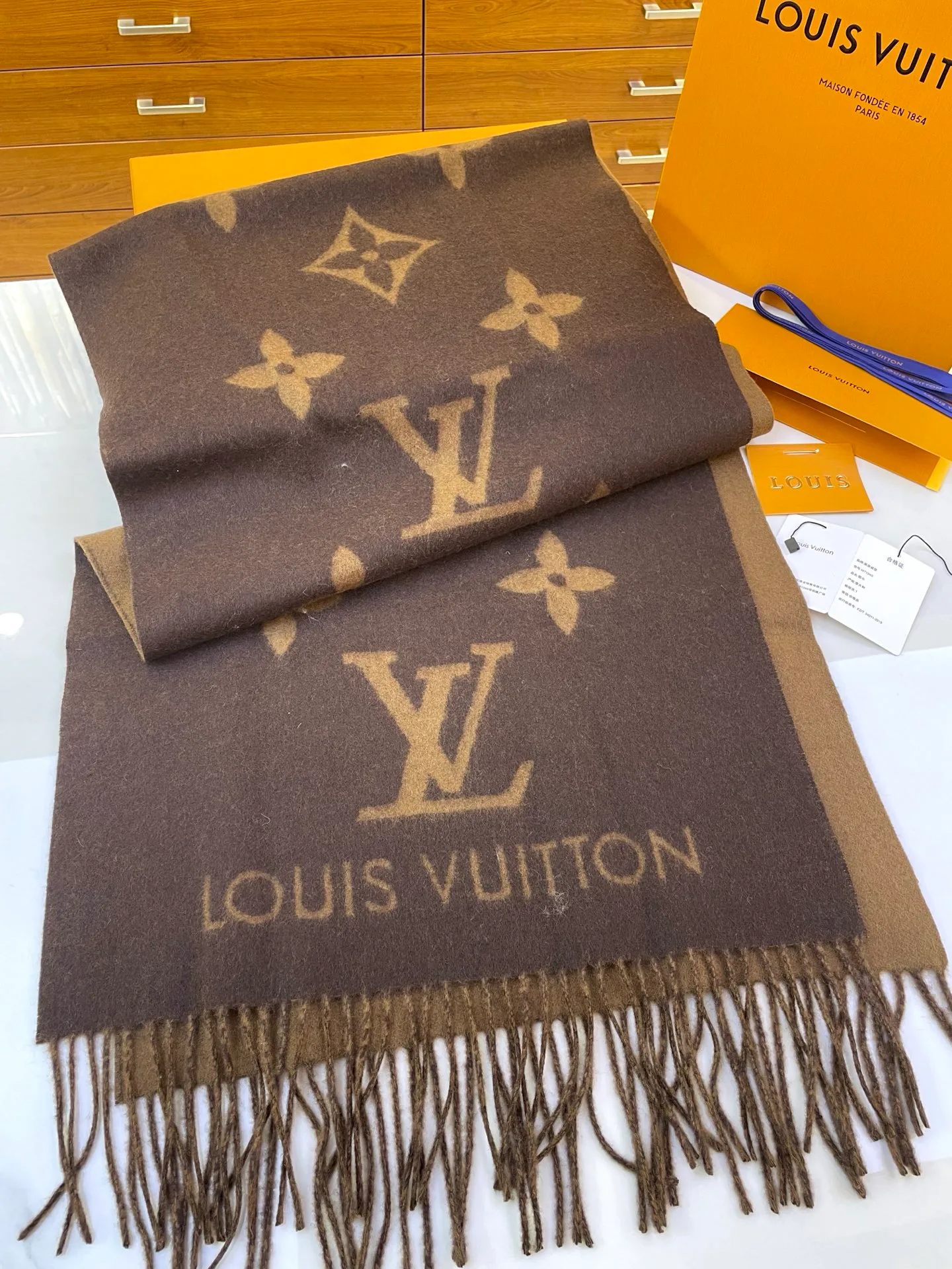 Шарфы Louis Vuitton 266407