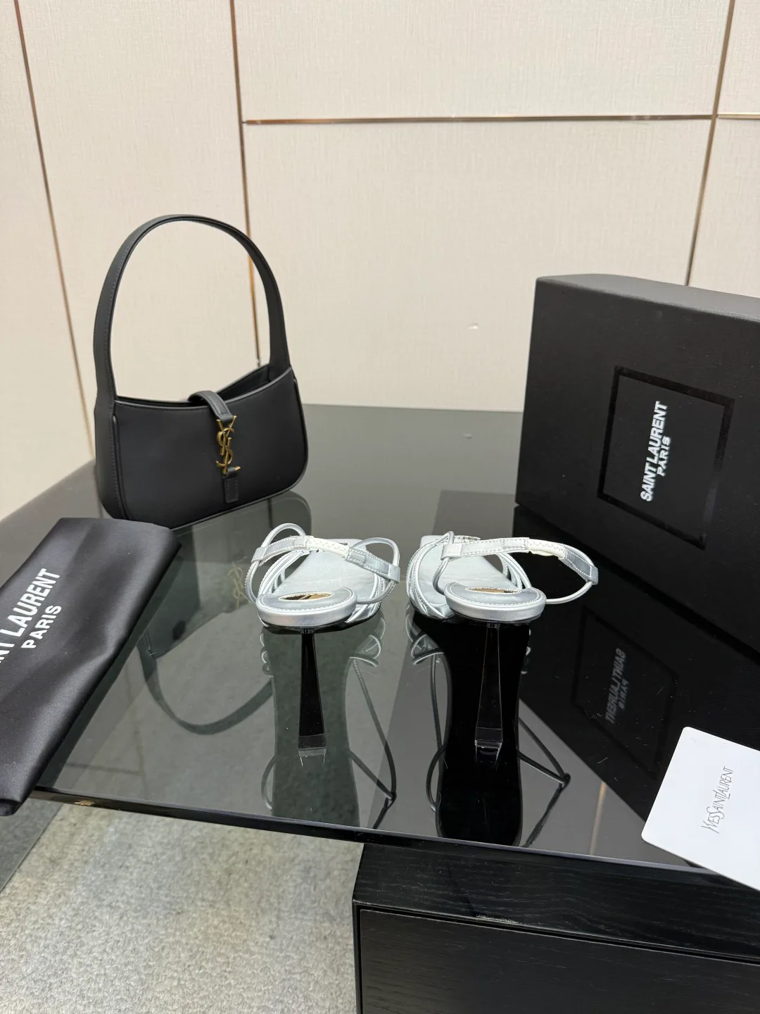 Босоножки Женские Saint Laurent 1435314