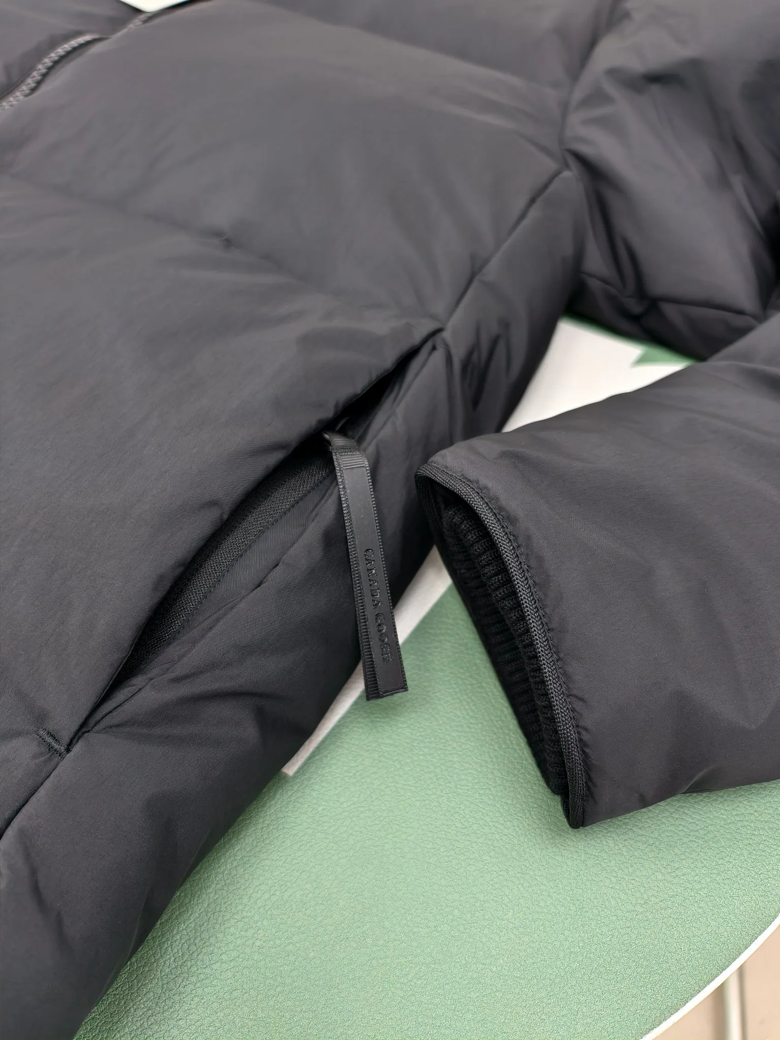 Куртки И Пуховики Мужские Canada Goose 1324023