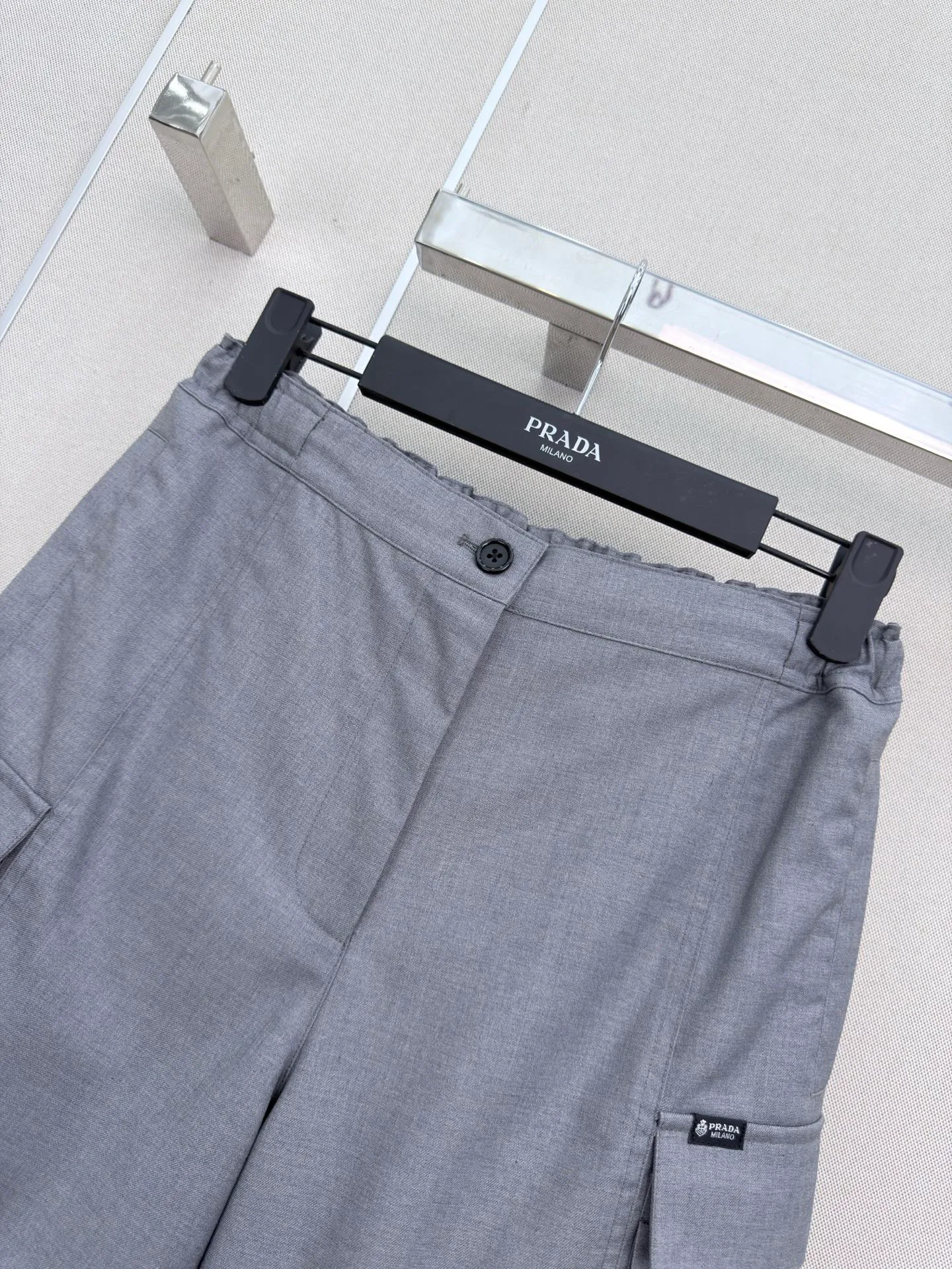 Шорты Женские Prada 18877926