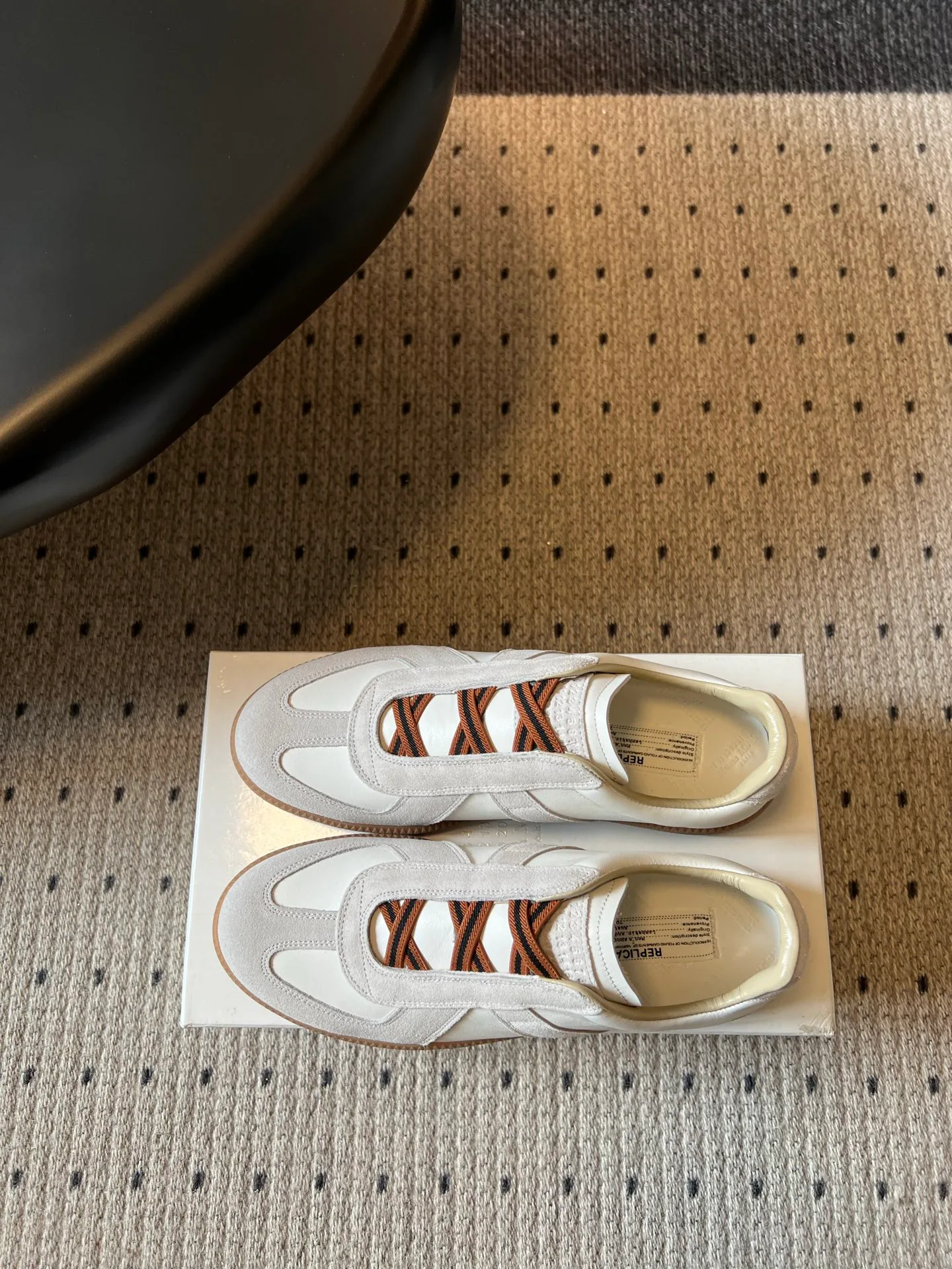 Кроссовки Женские Maison Margiela 17568936