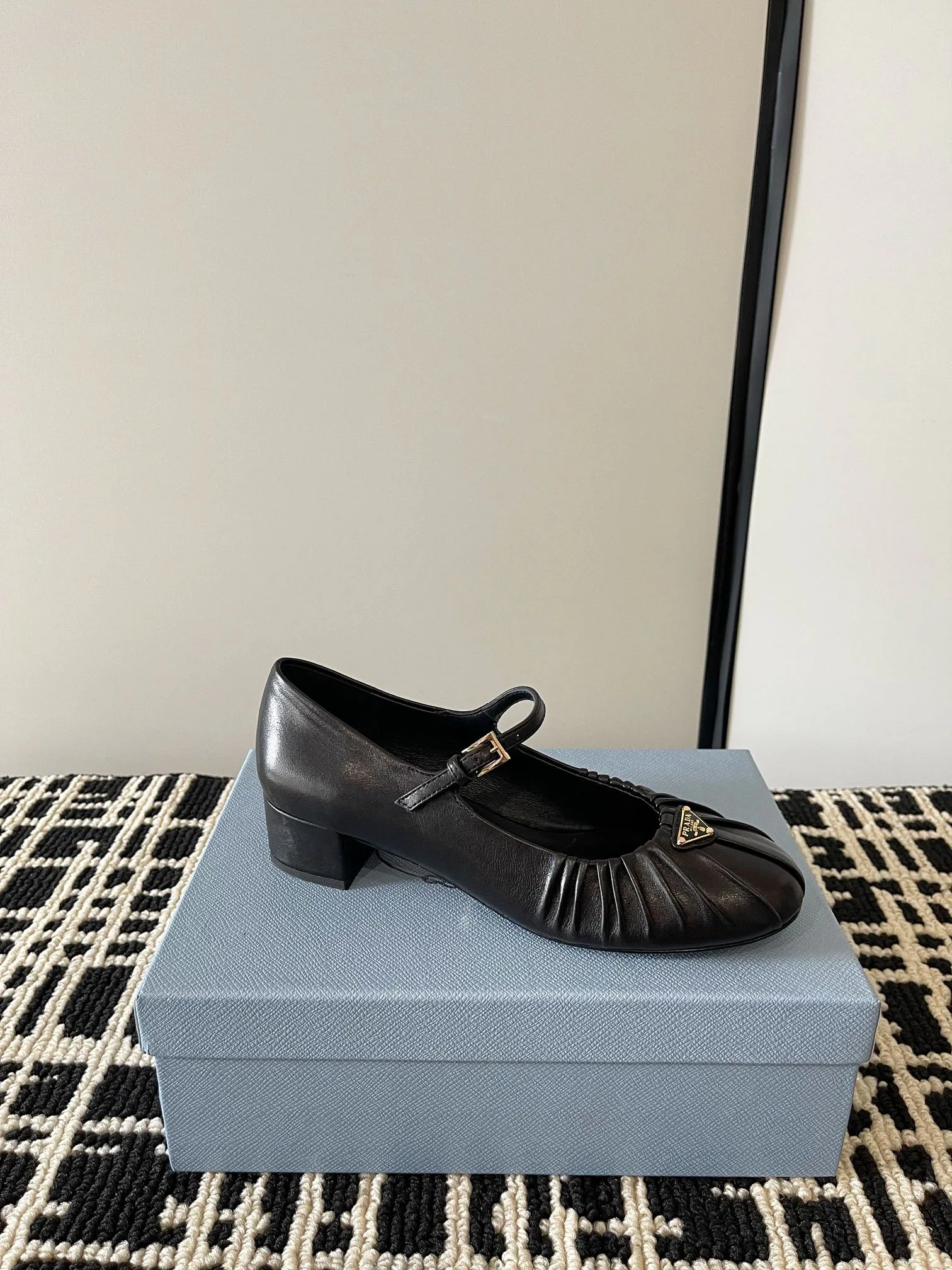 Босоножки Женские Prada 11407427