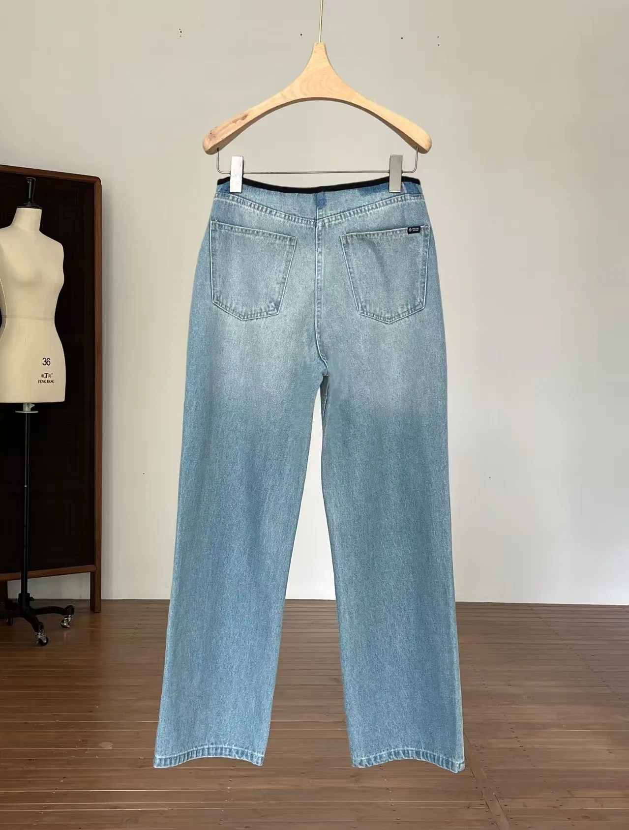 Джинсы Женские Prada 17322204