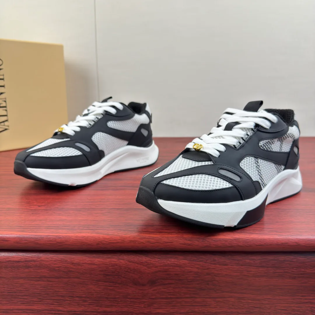 Кроссовки Мужские Valentino 17457774