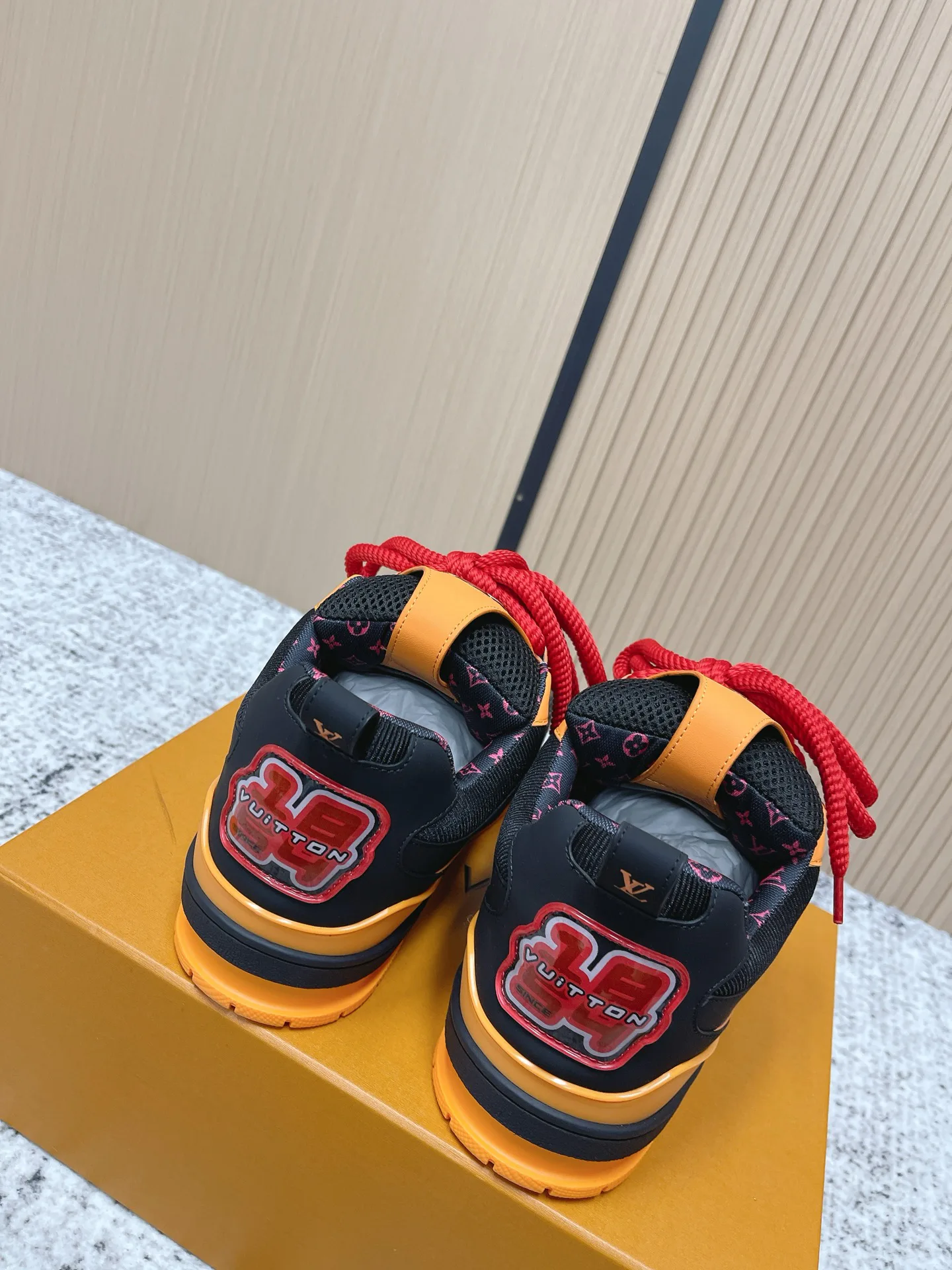 Кроссовки Женские Louis Vuitton 997527