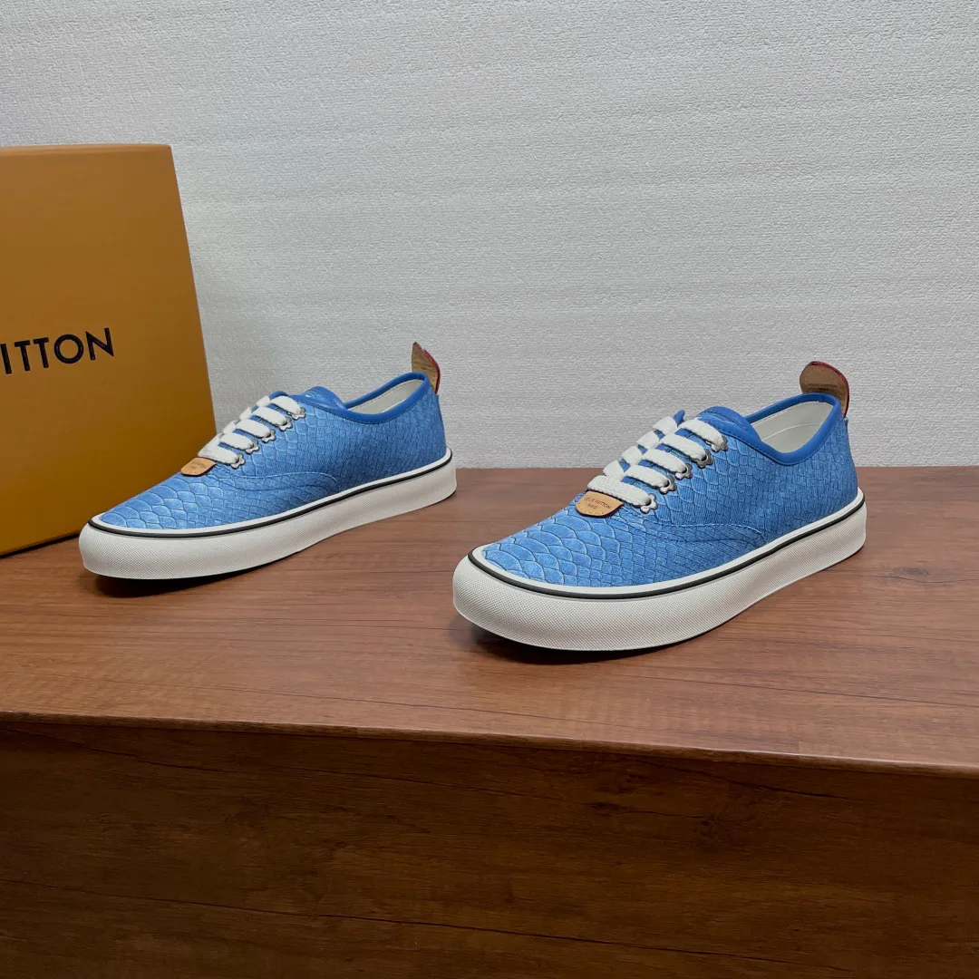 Кроссовки Мужские Louis Vuitton 18707743