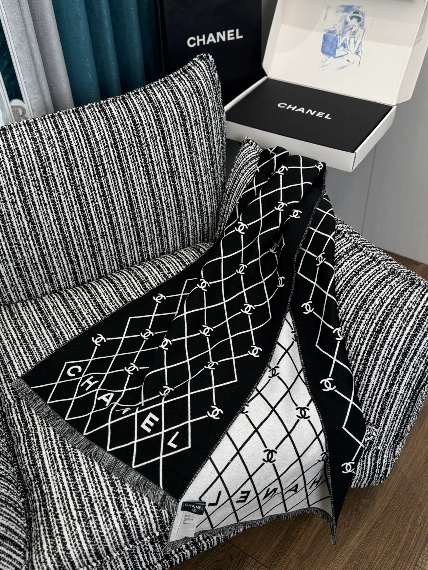 Шарфы Chanel 18523928