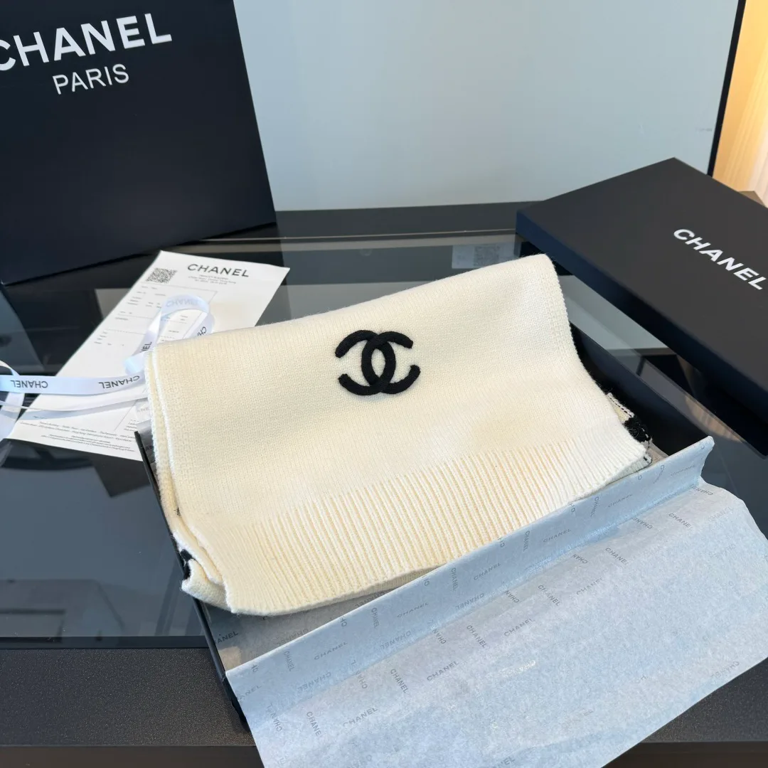 Шарфы Chanel 18627319