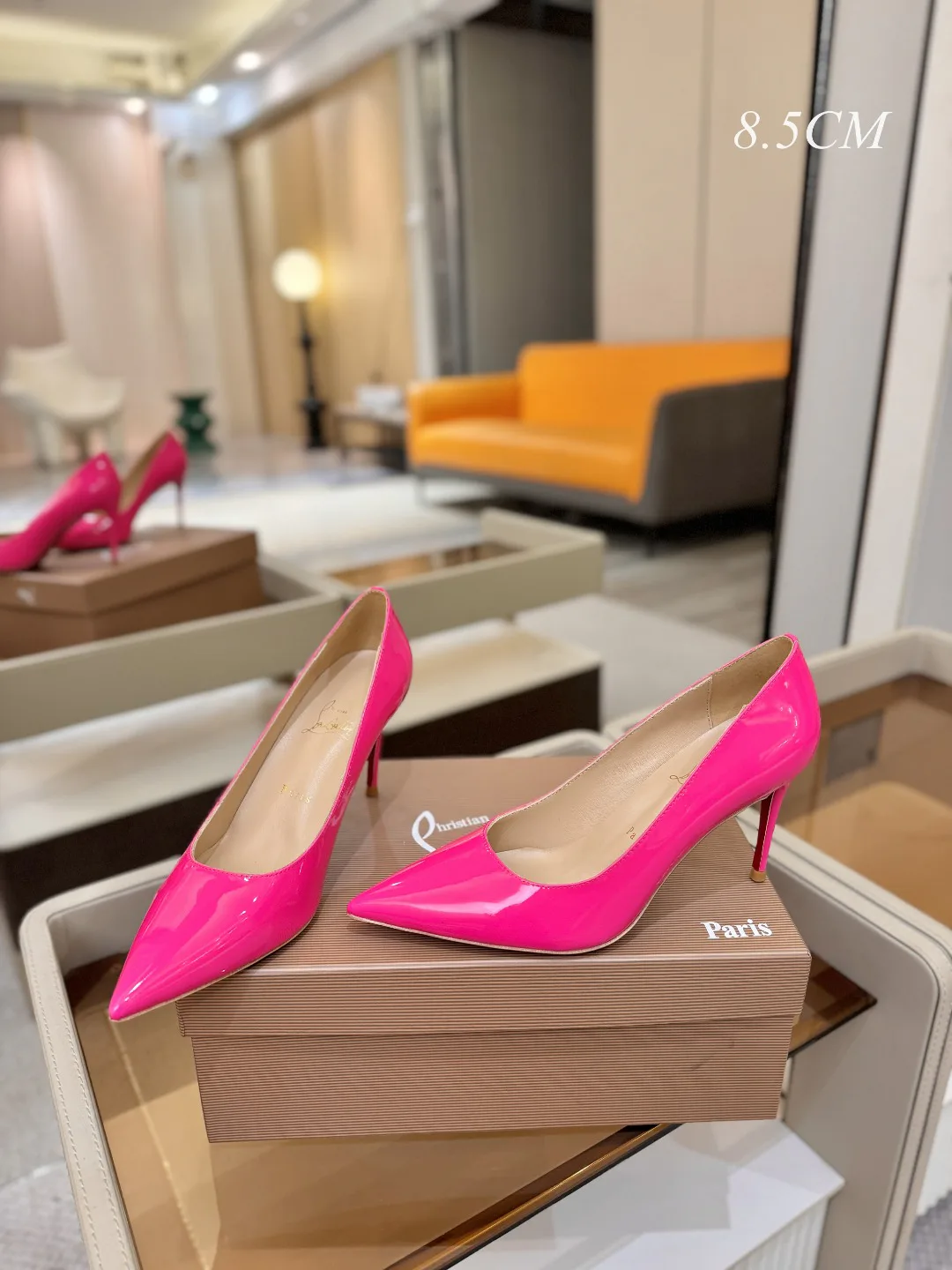 Туфли Женские Christian Louboutin 11079835