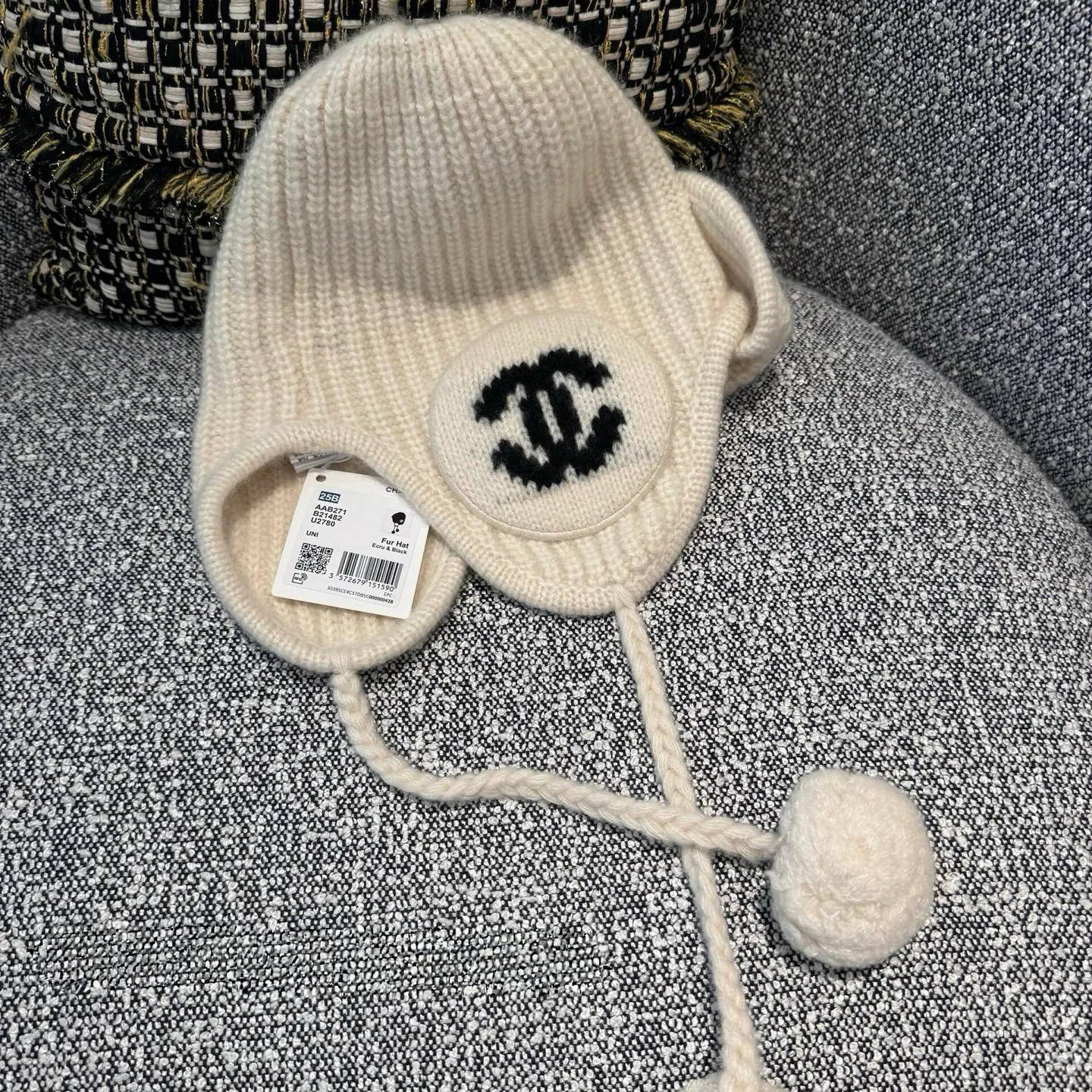 Головные Уборы Chanel 18347816