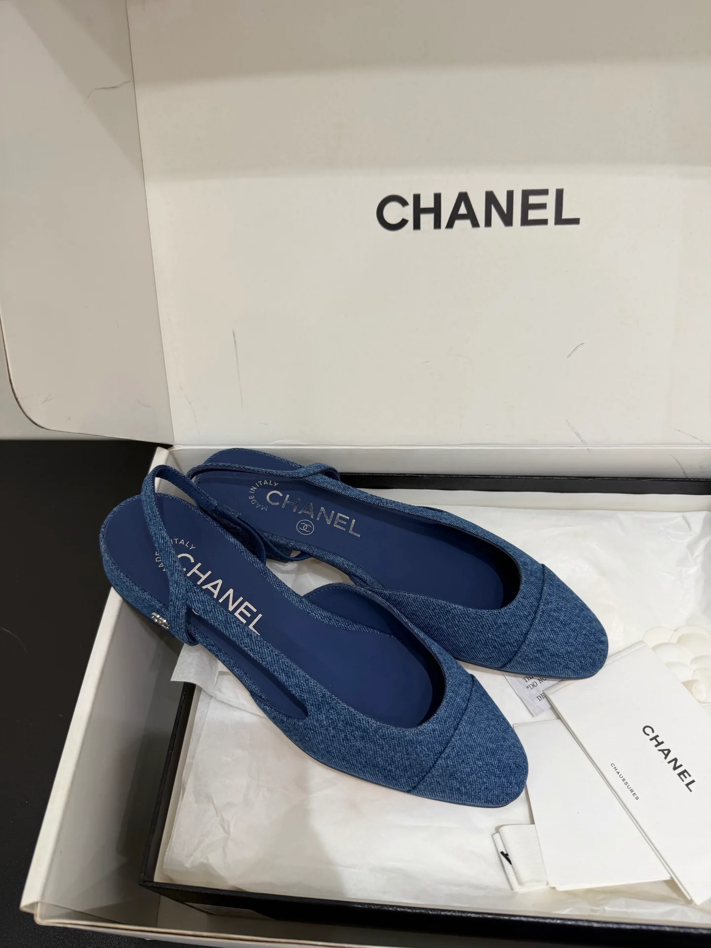 Босоножки Женские Chanel 18080094