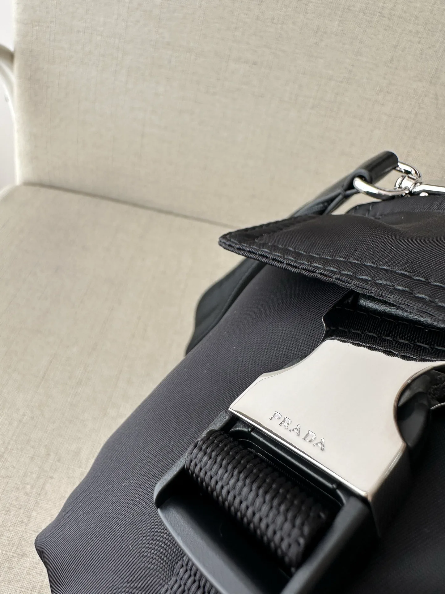 Сумки На Ремне Женские Prada 13554234