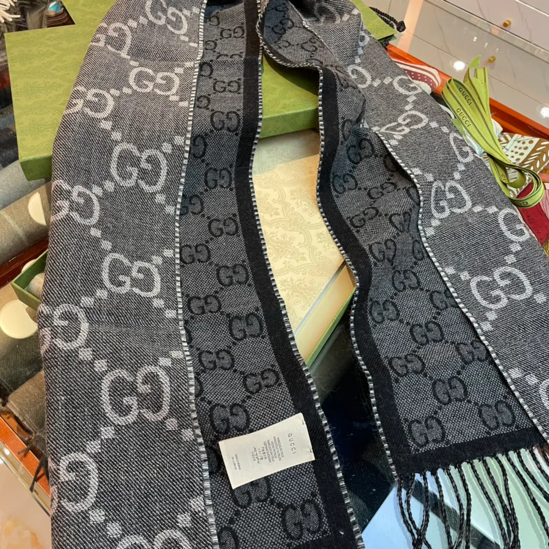 Шарфы Gucci 15286