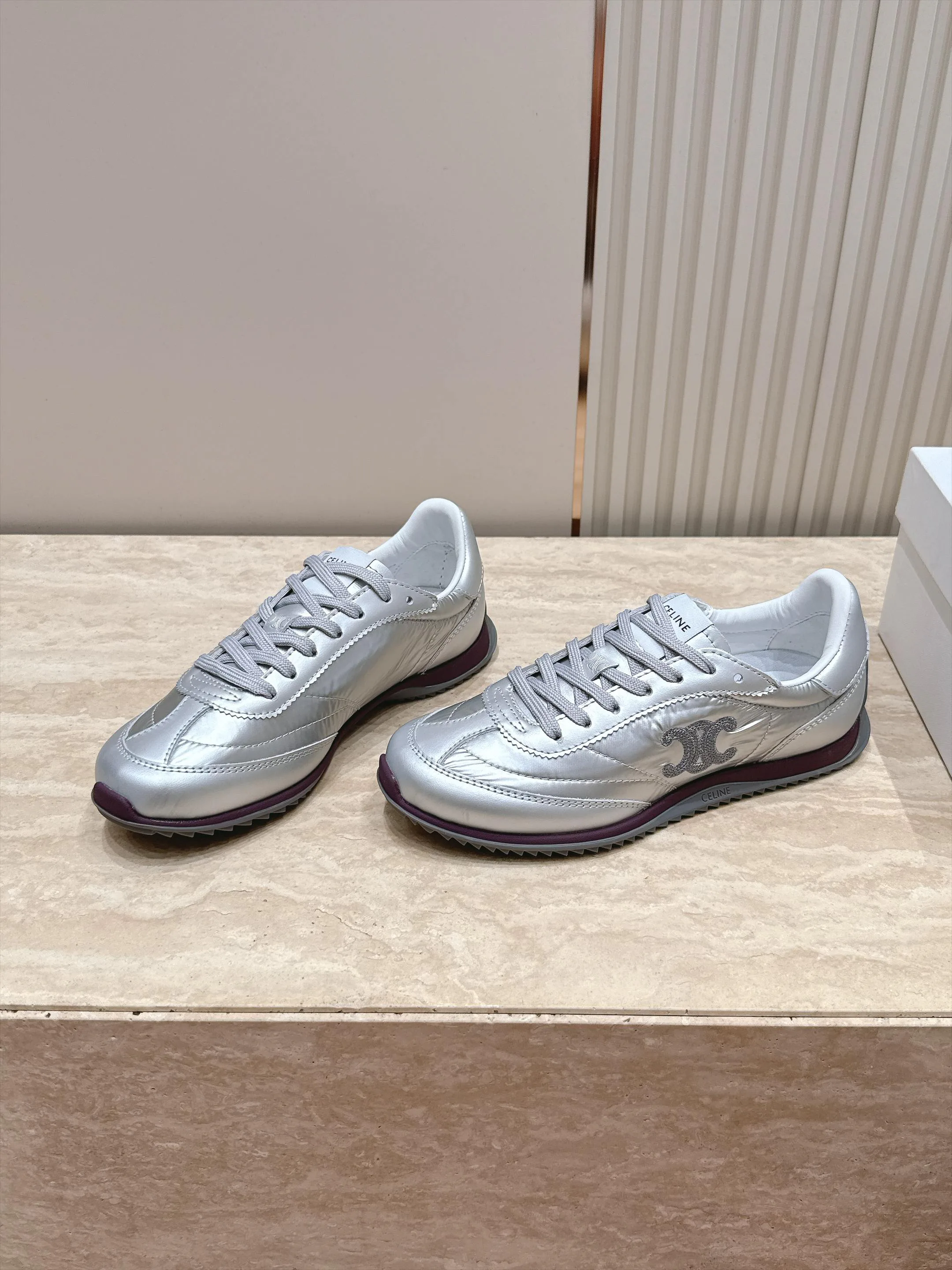 Кроссовки Женские Celine 18420780