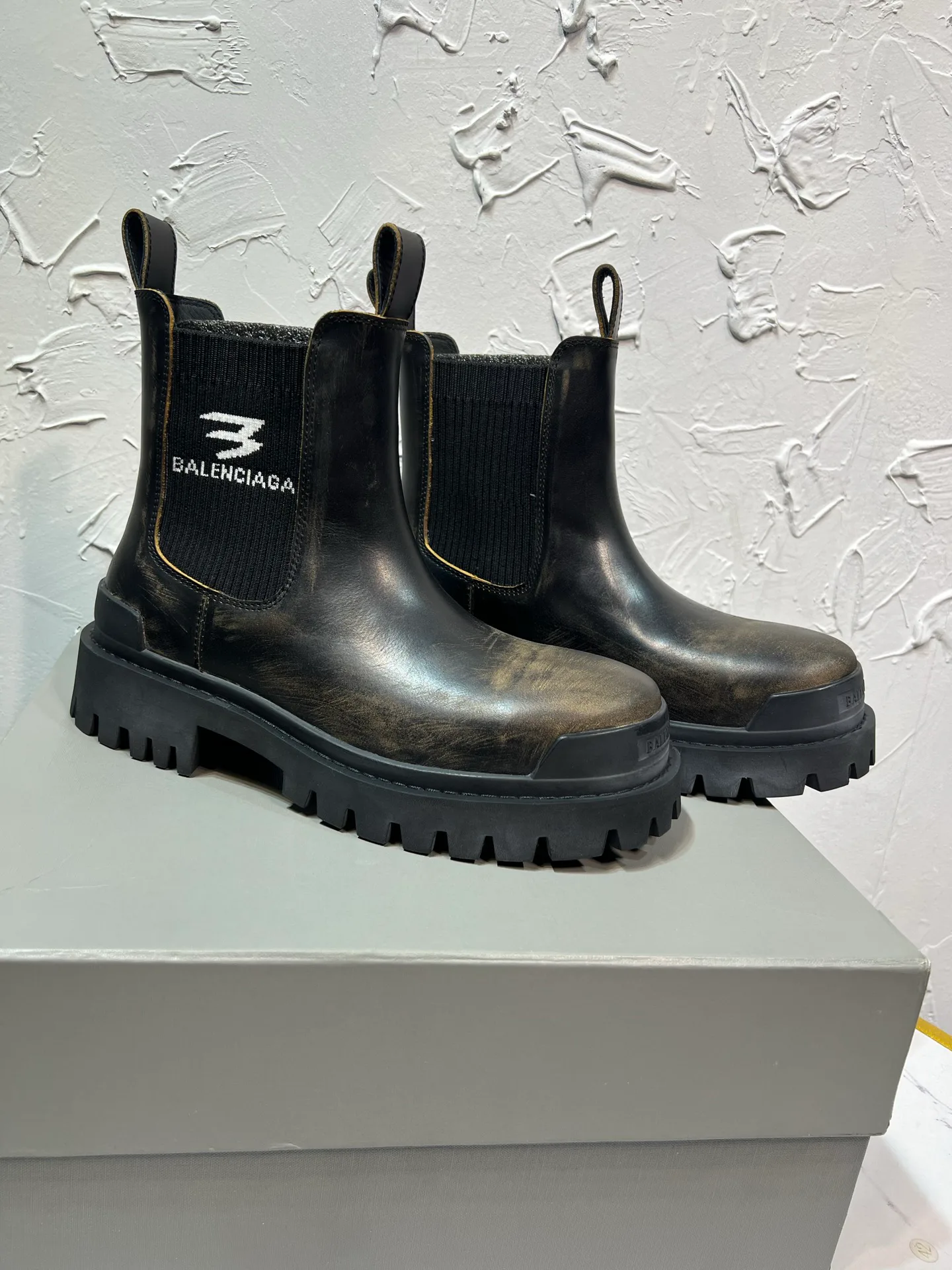 Ботинки Мужские Balenciaga 8979435