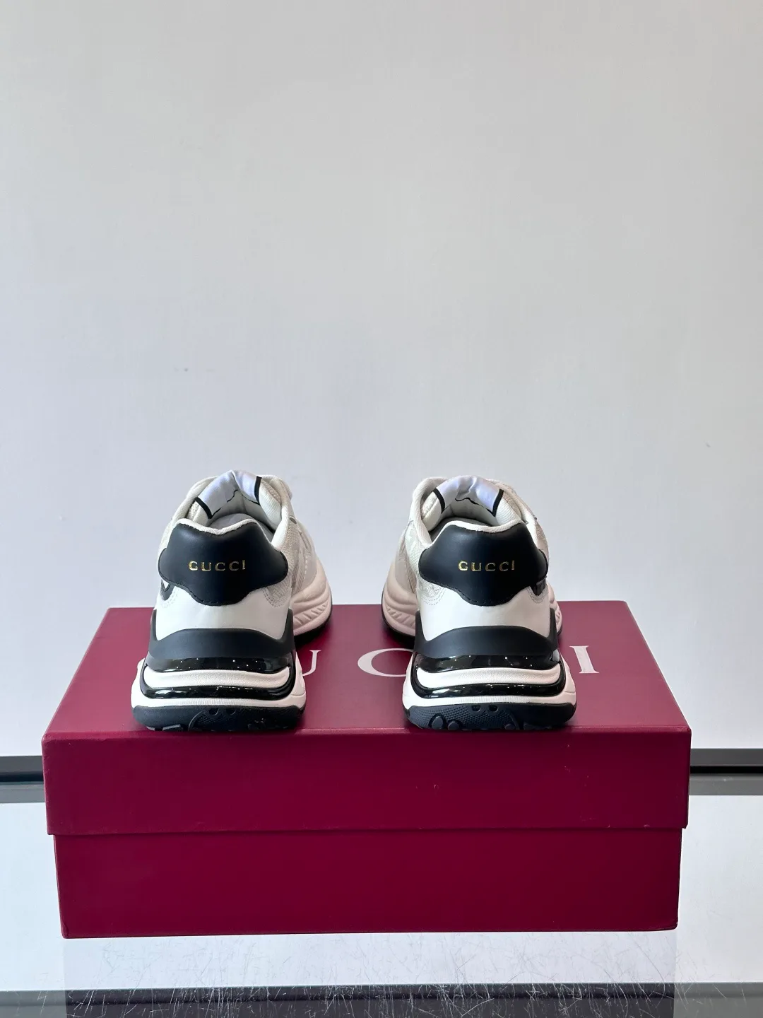 Кроссовки Мужские Gucci 3430321