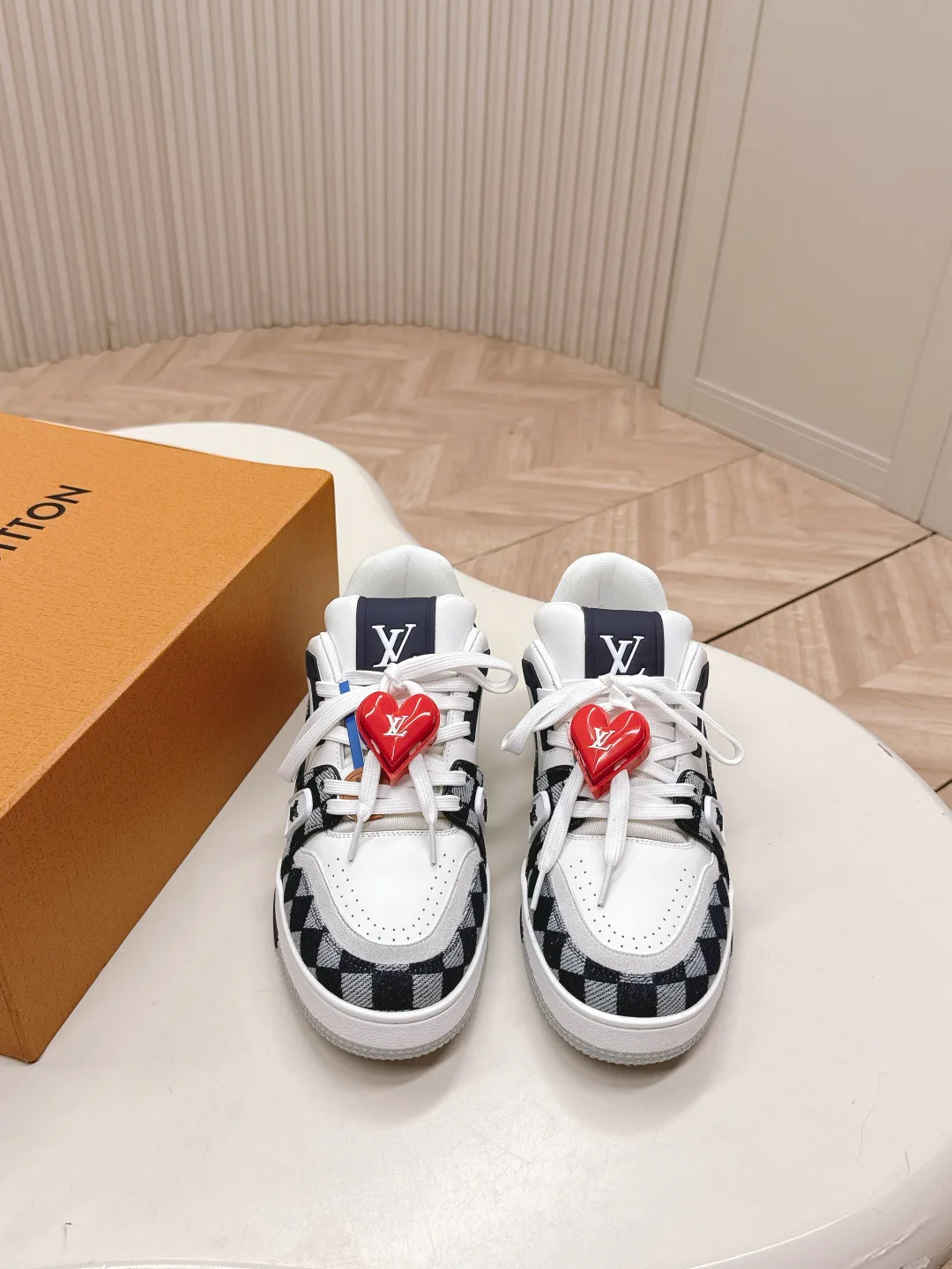 Кроссовки Женские Louis Vuitton 265245