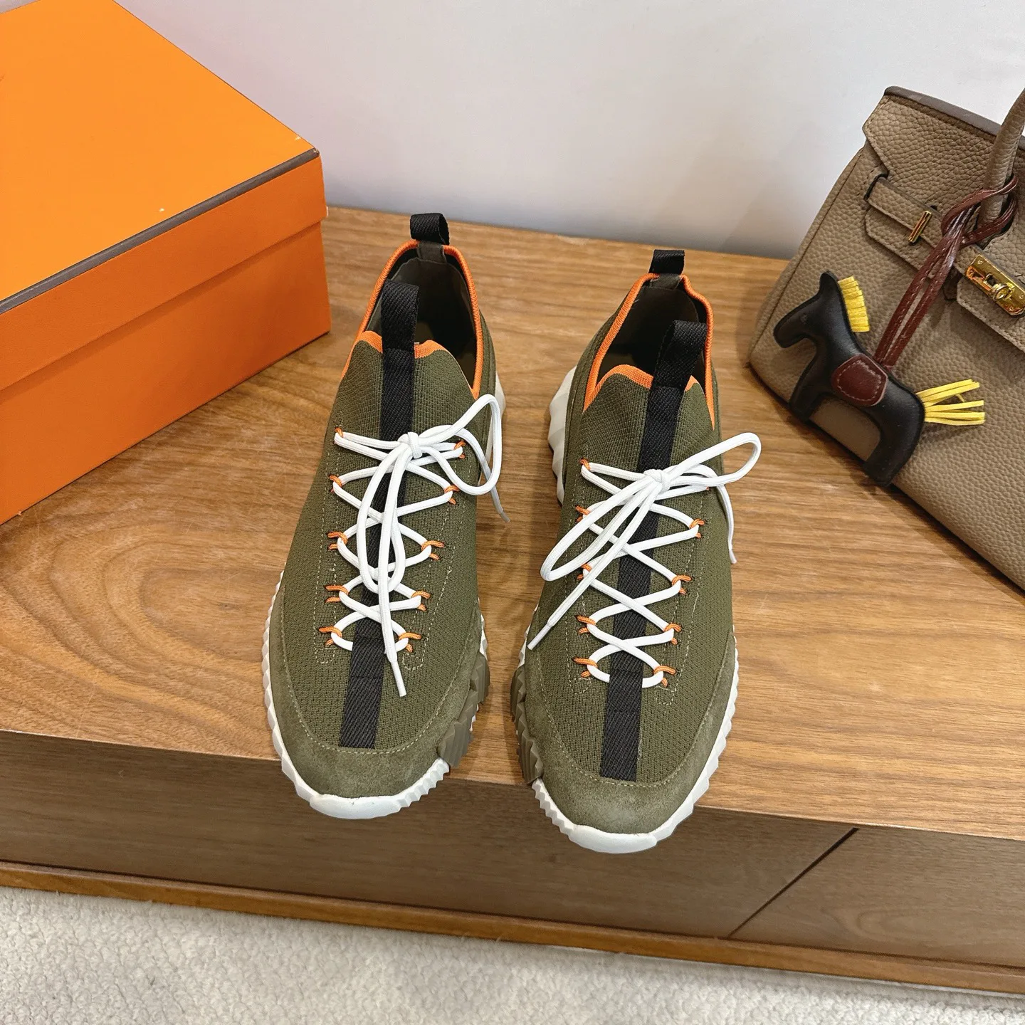 Кроссовки Женские Hermes 1880301