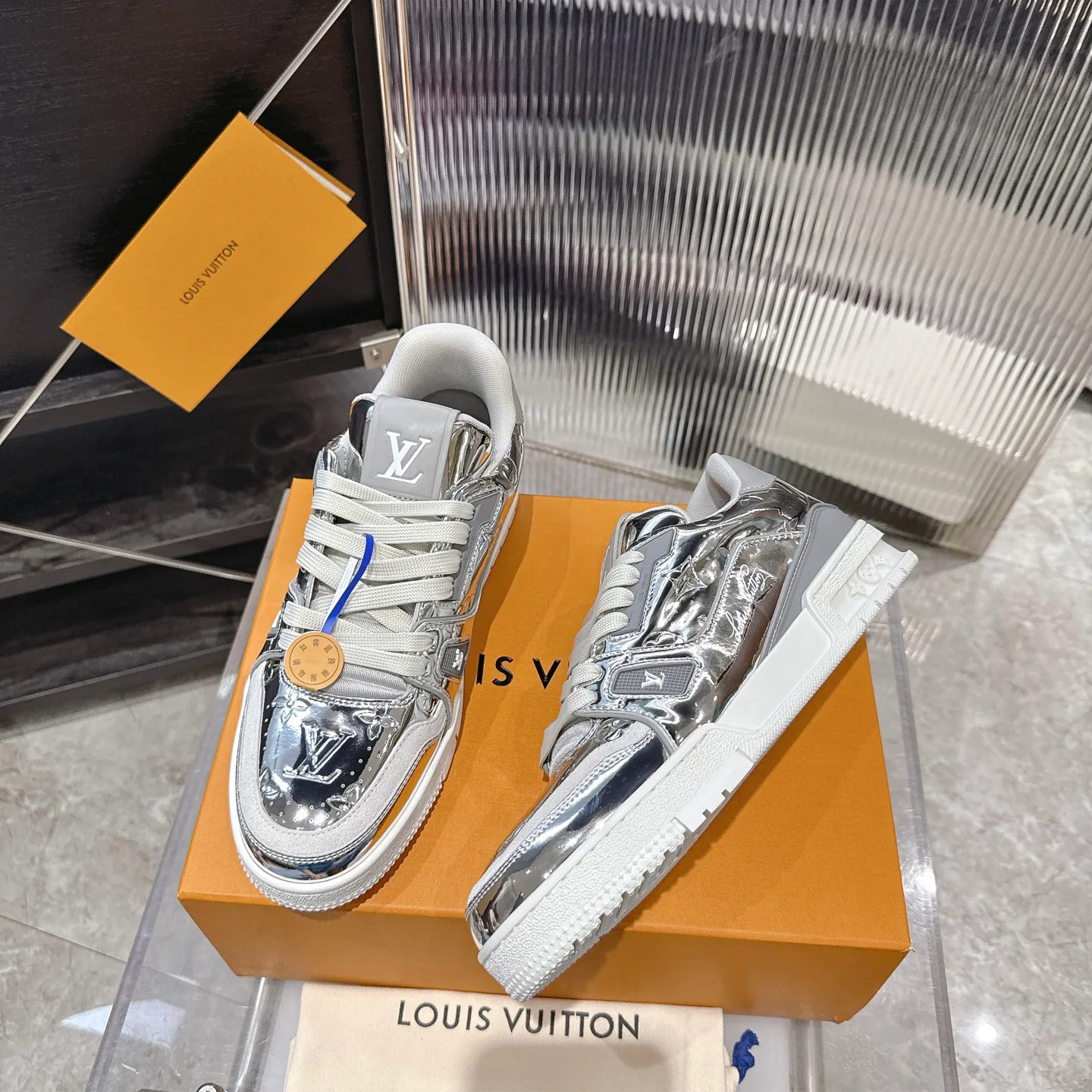 Кроссовки Женские Louis Vuitton 946975