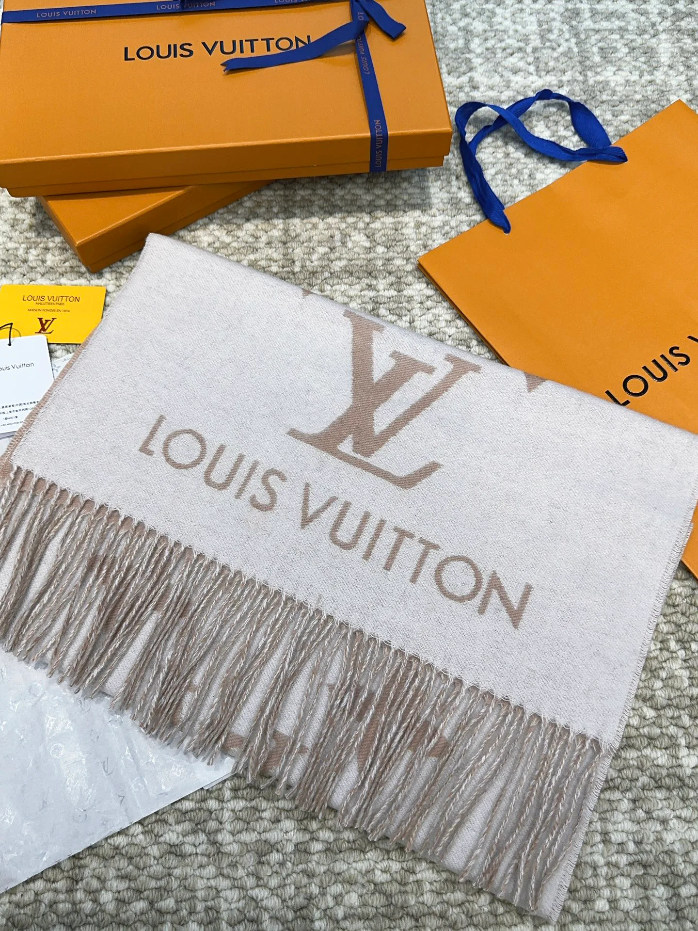 Шарфы Louis Vuitton 1214782