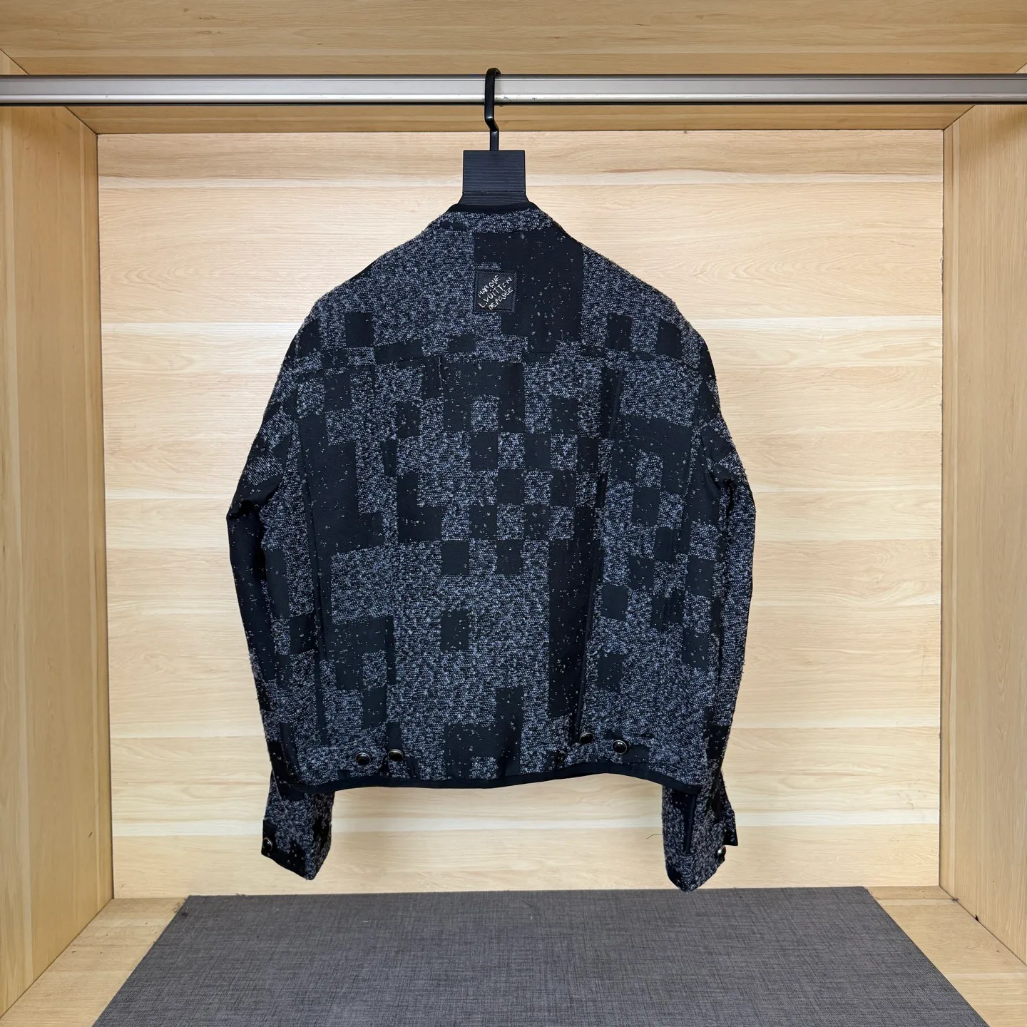 Куртки И Пуховики Мужские Louis Vuitton 13563943