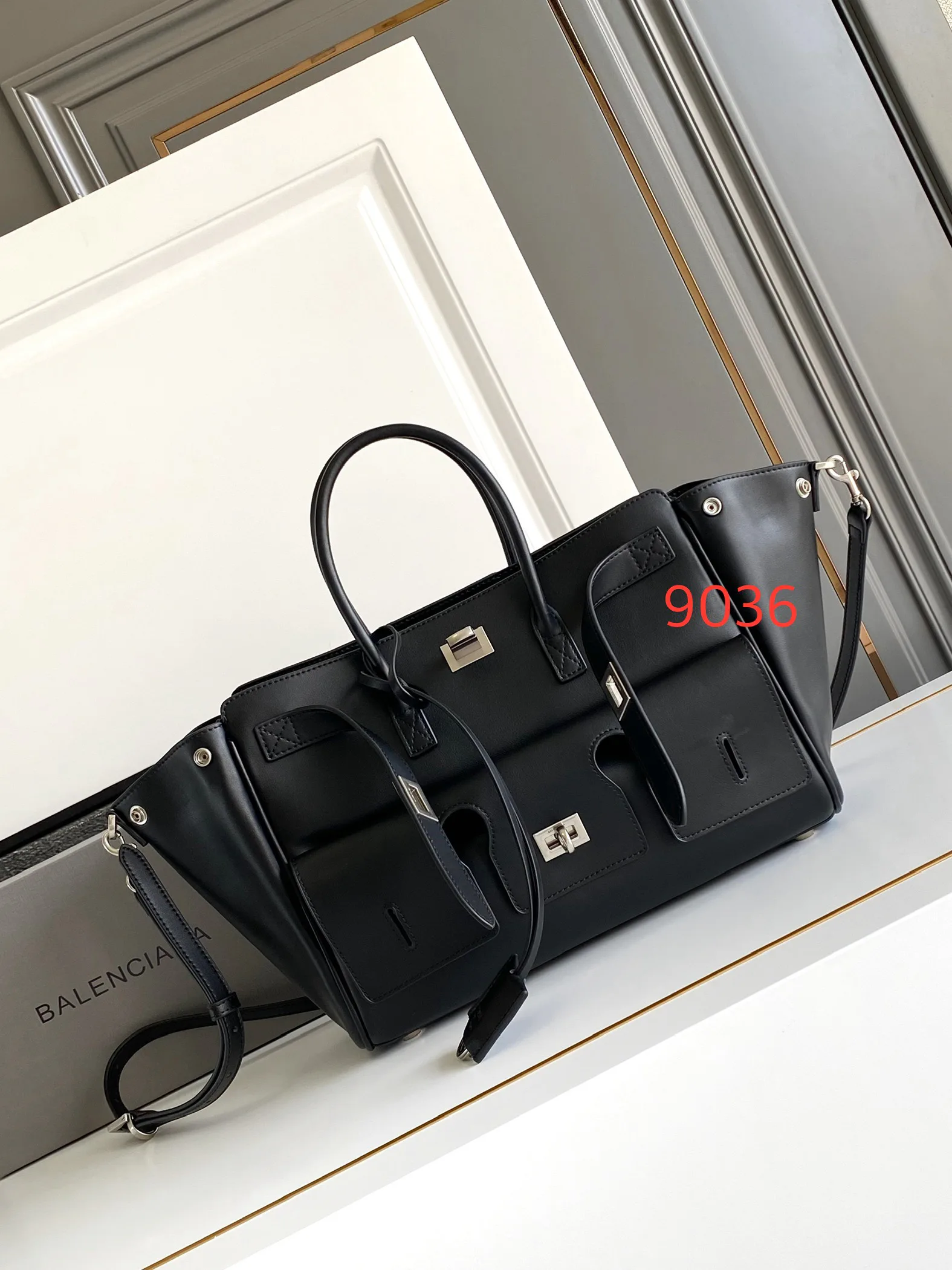 Сумки На Ремне Женские Balenciaga 84614