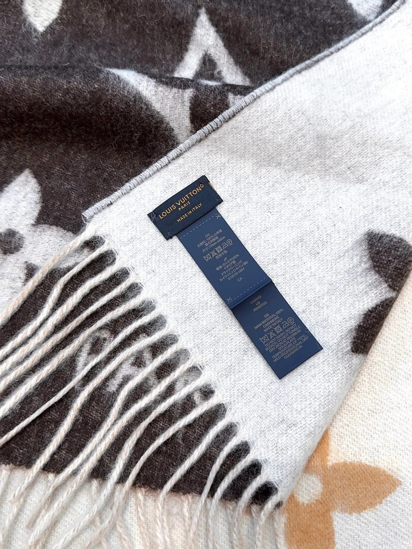 Шарфы Louis Vuitton 438490