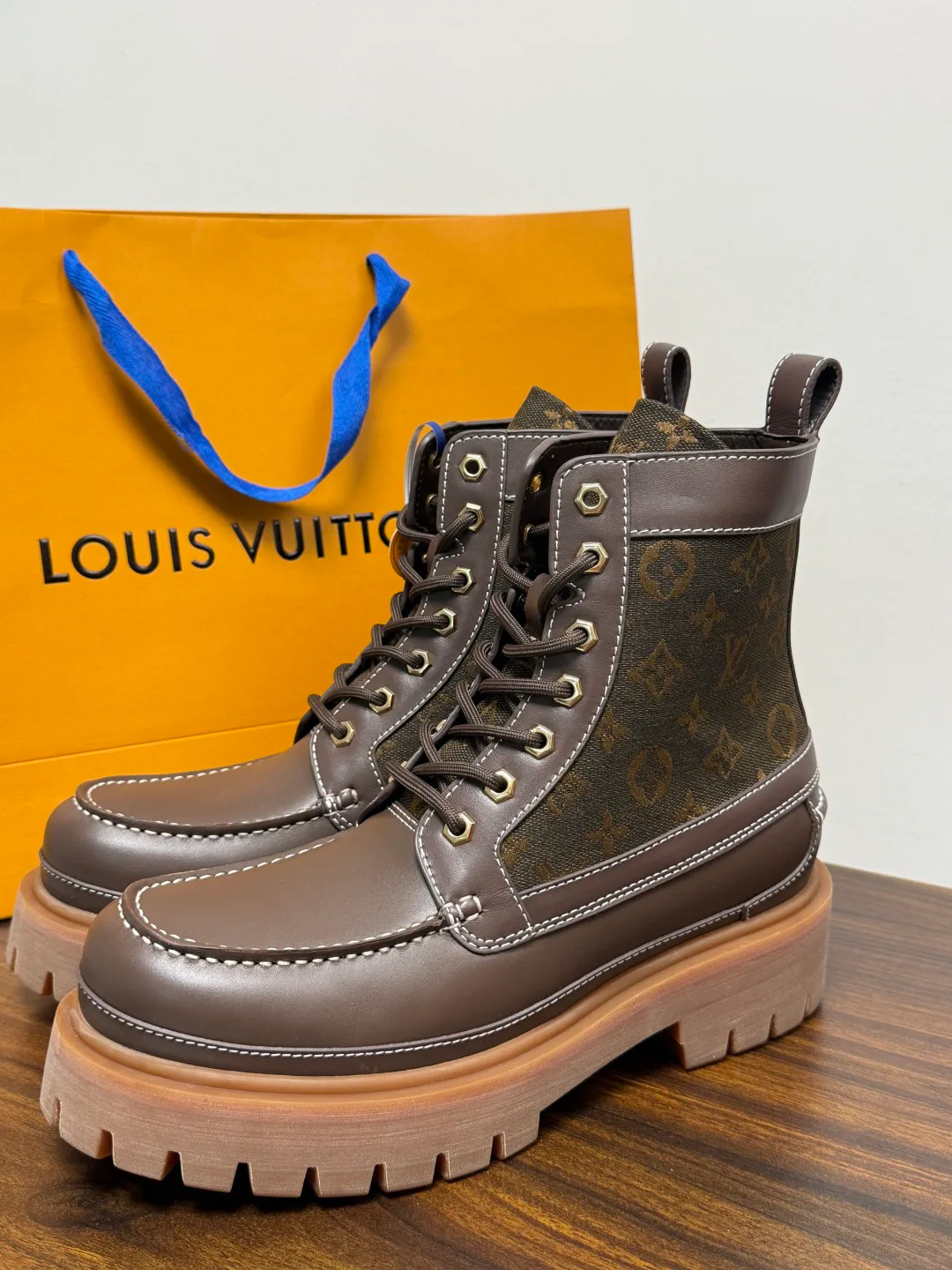 Ботинки Мужские Louis Vuitton 19423324