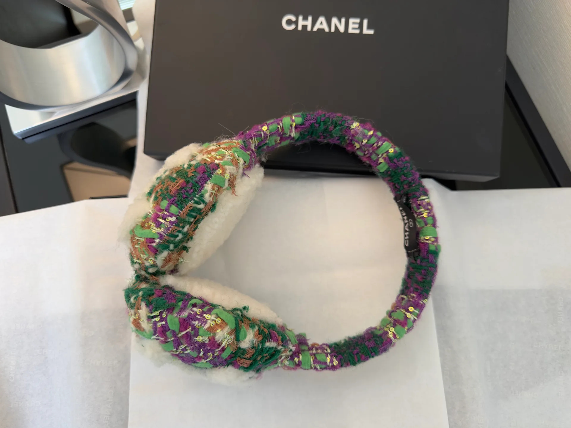 Головные Уборы Chanel 18347864