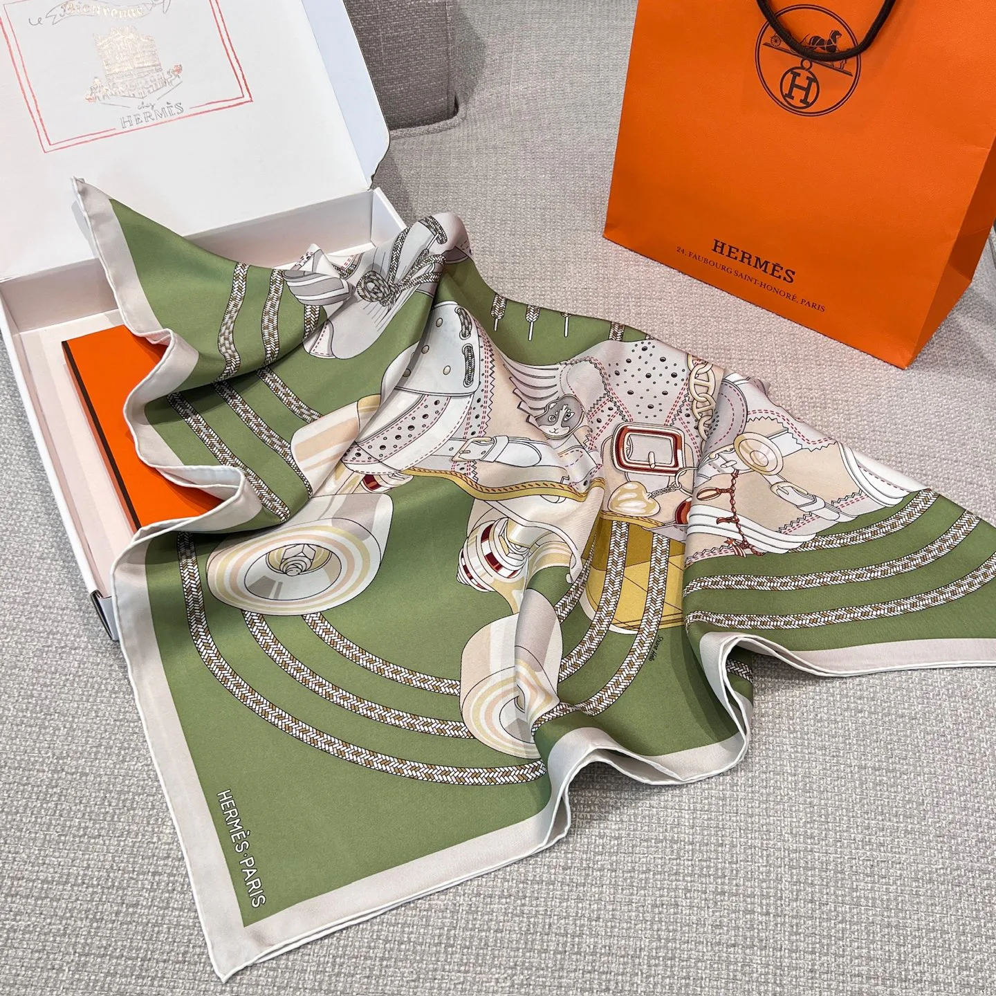 Платки Hermes 17991427