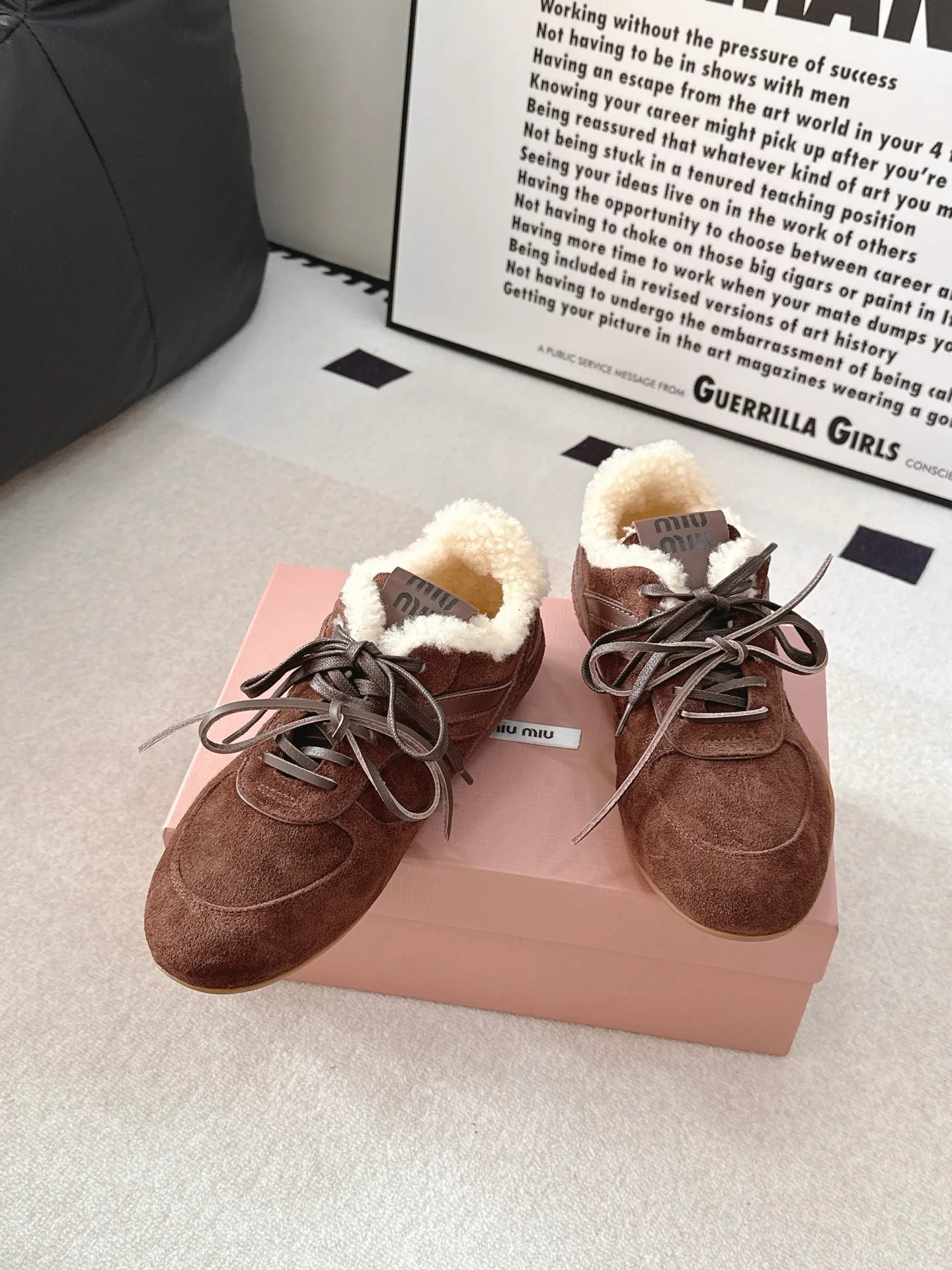 Кроссовки Женские Miu Miu 19729528