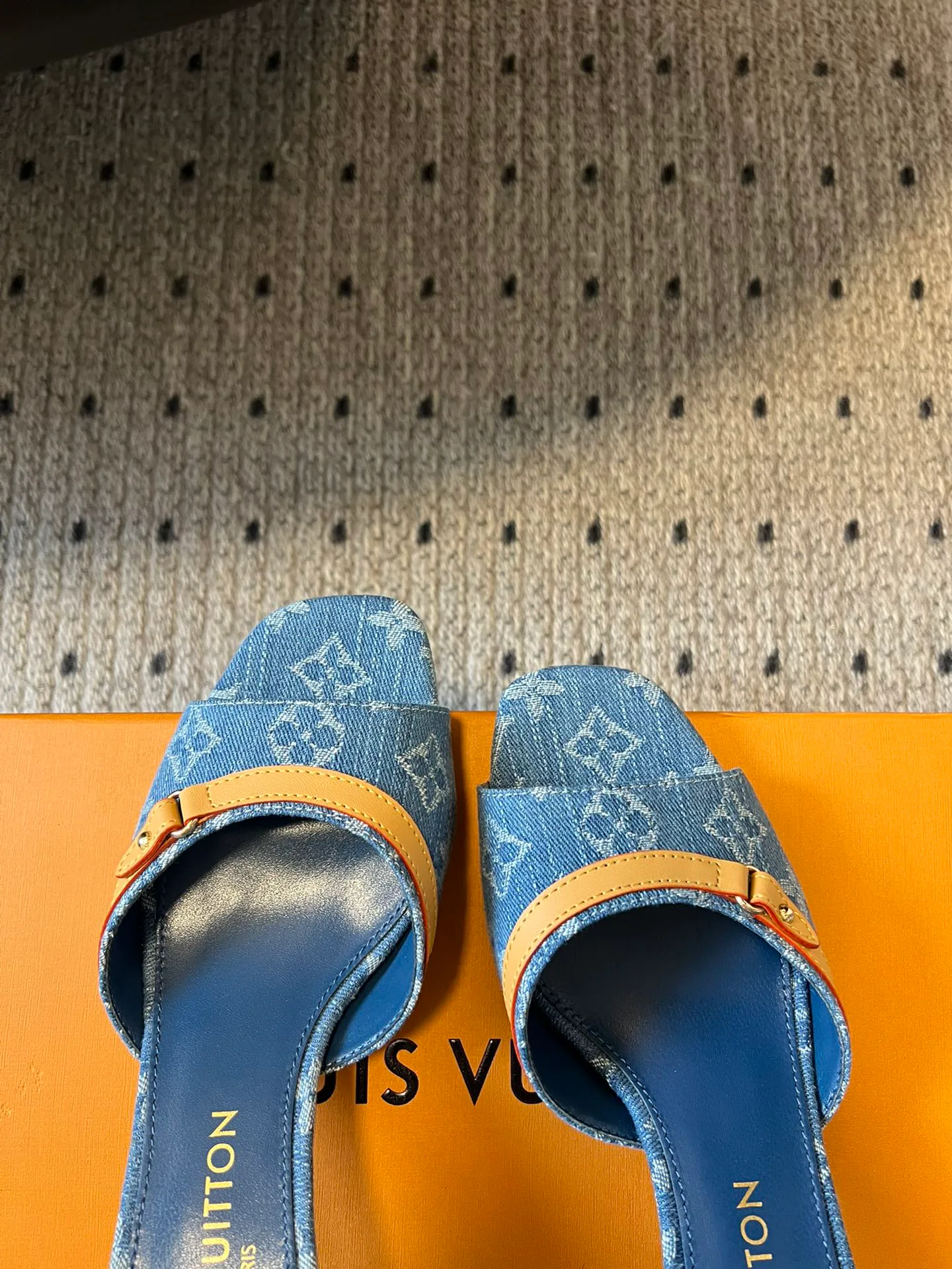 Босоножки Женские Louis Vuitton 20692