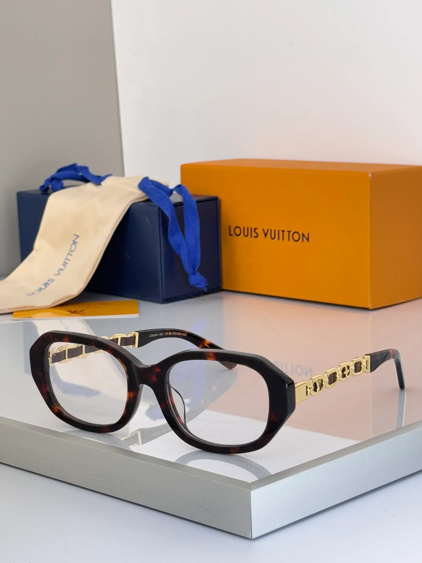 Очки Louis Vuitton 1973079