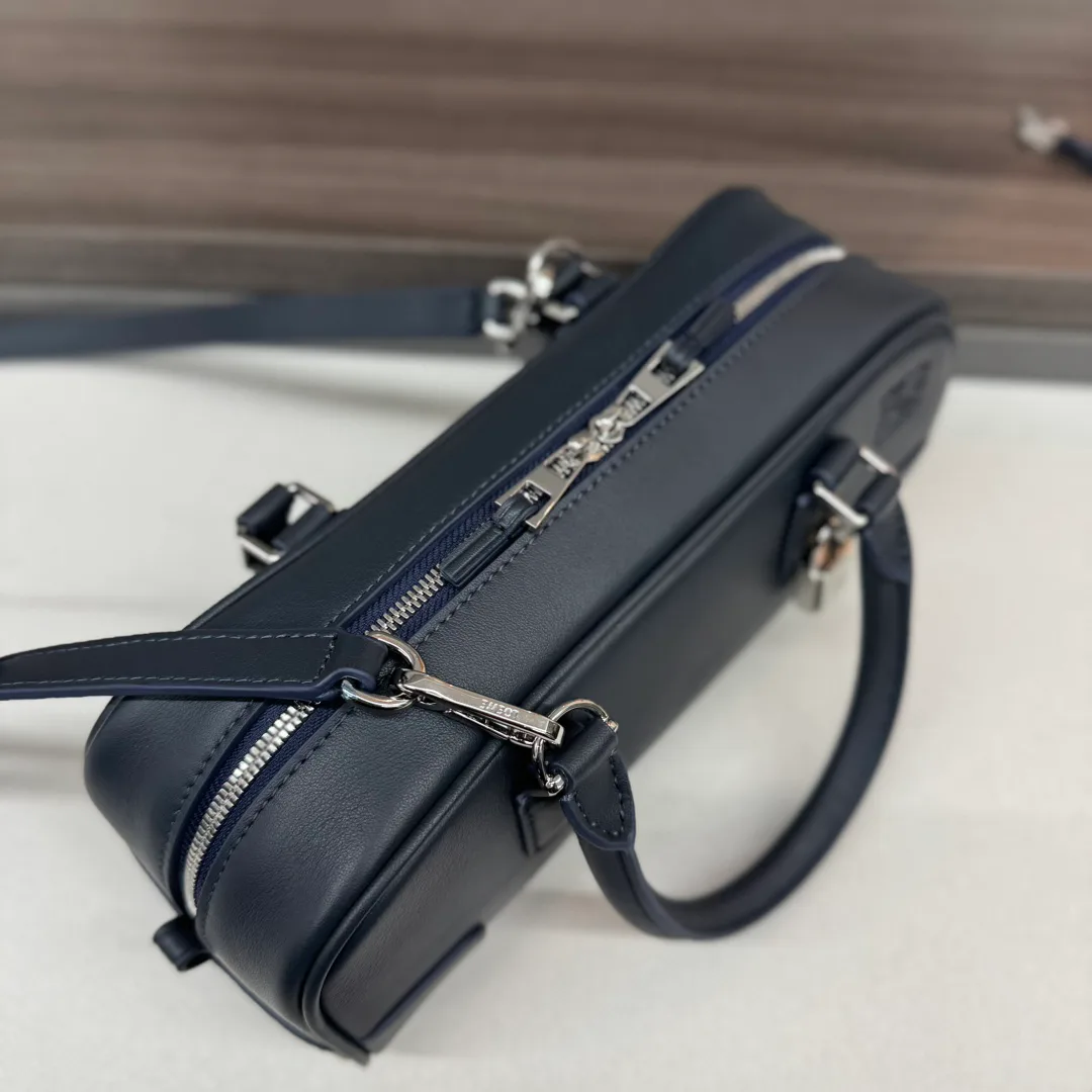 Классические Сумки Женские Loewe 11674482