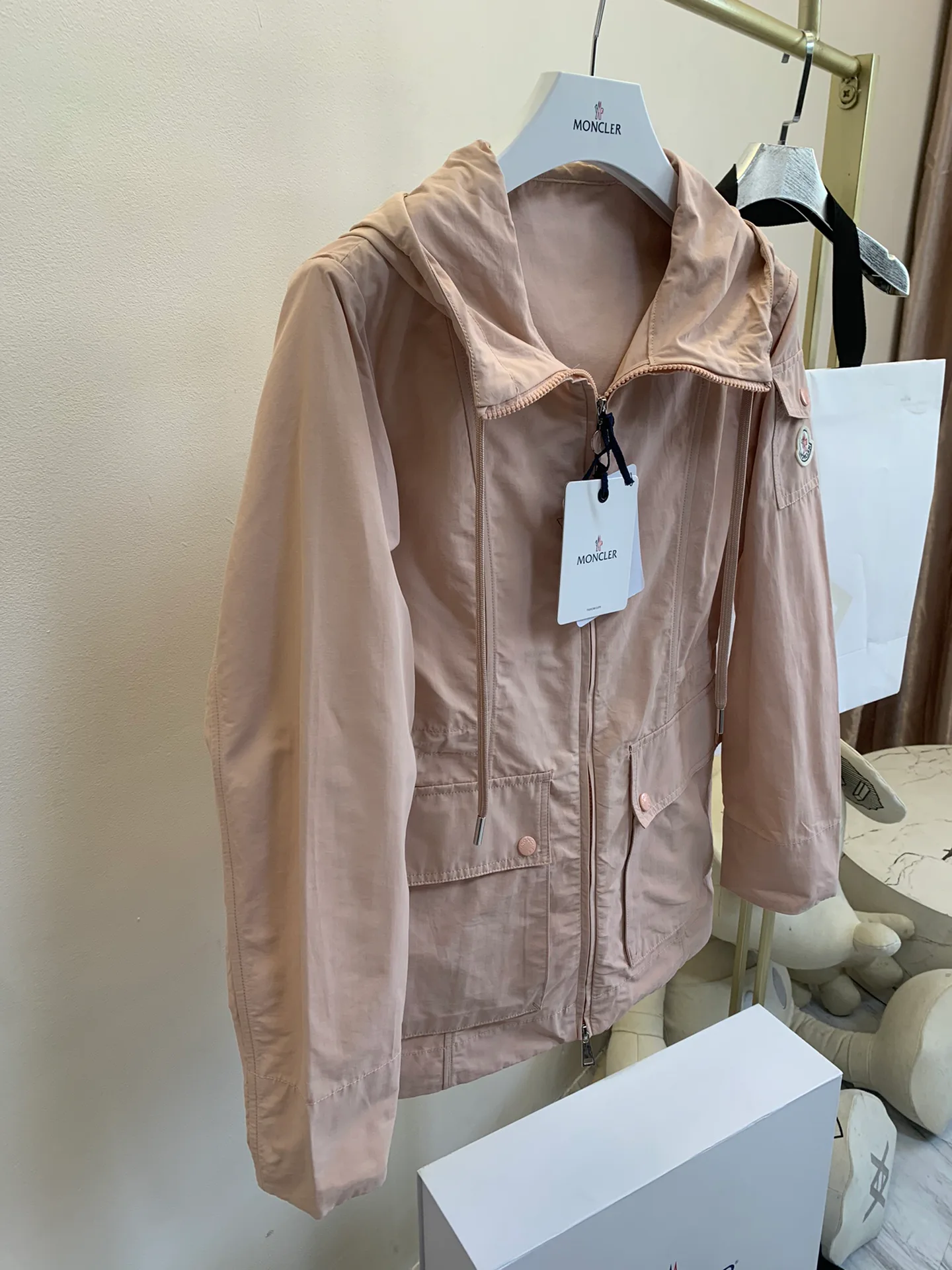 Куртки И Пуховики Женские Moncler 11408030