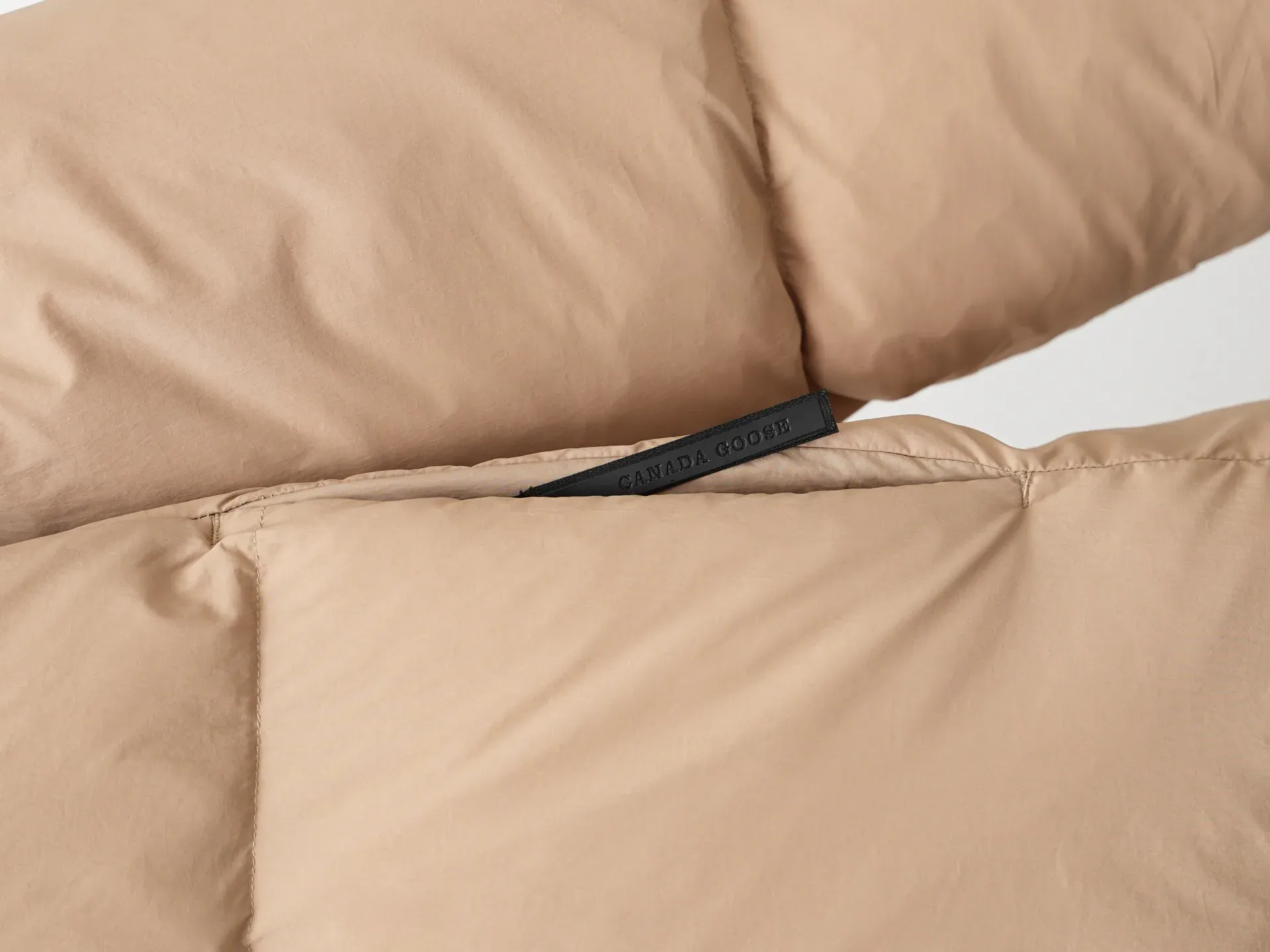 Куртки И Пуховики Мужские Canada Goose 203330