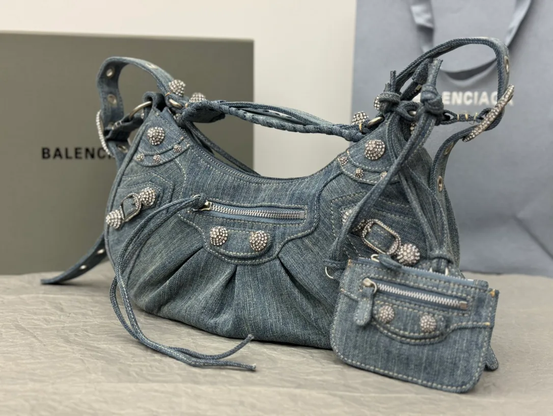 Классические Сумки Женские Balenciaga 11009522