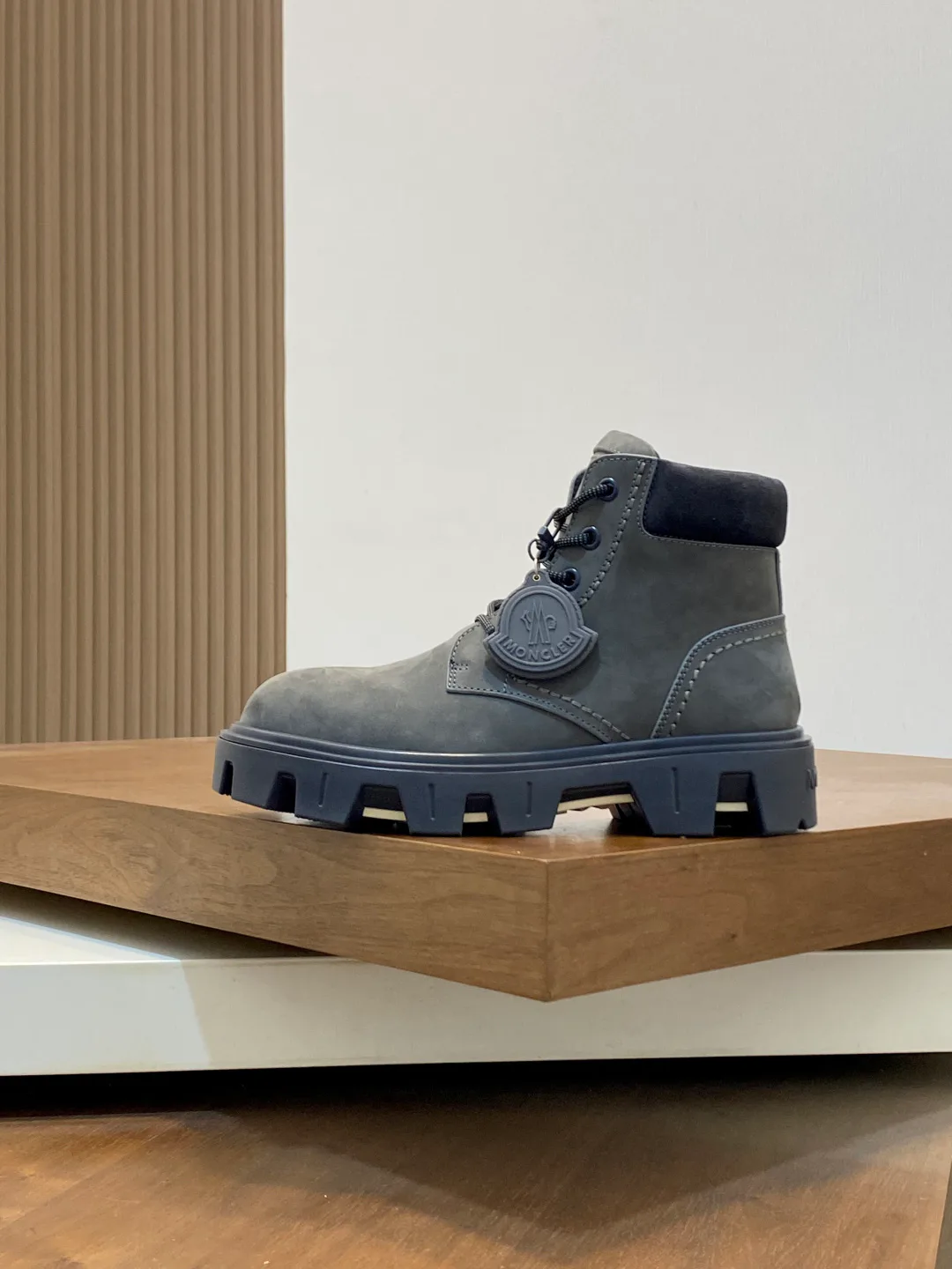 Ботинки Мужские Moncler 19710897